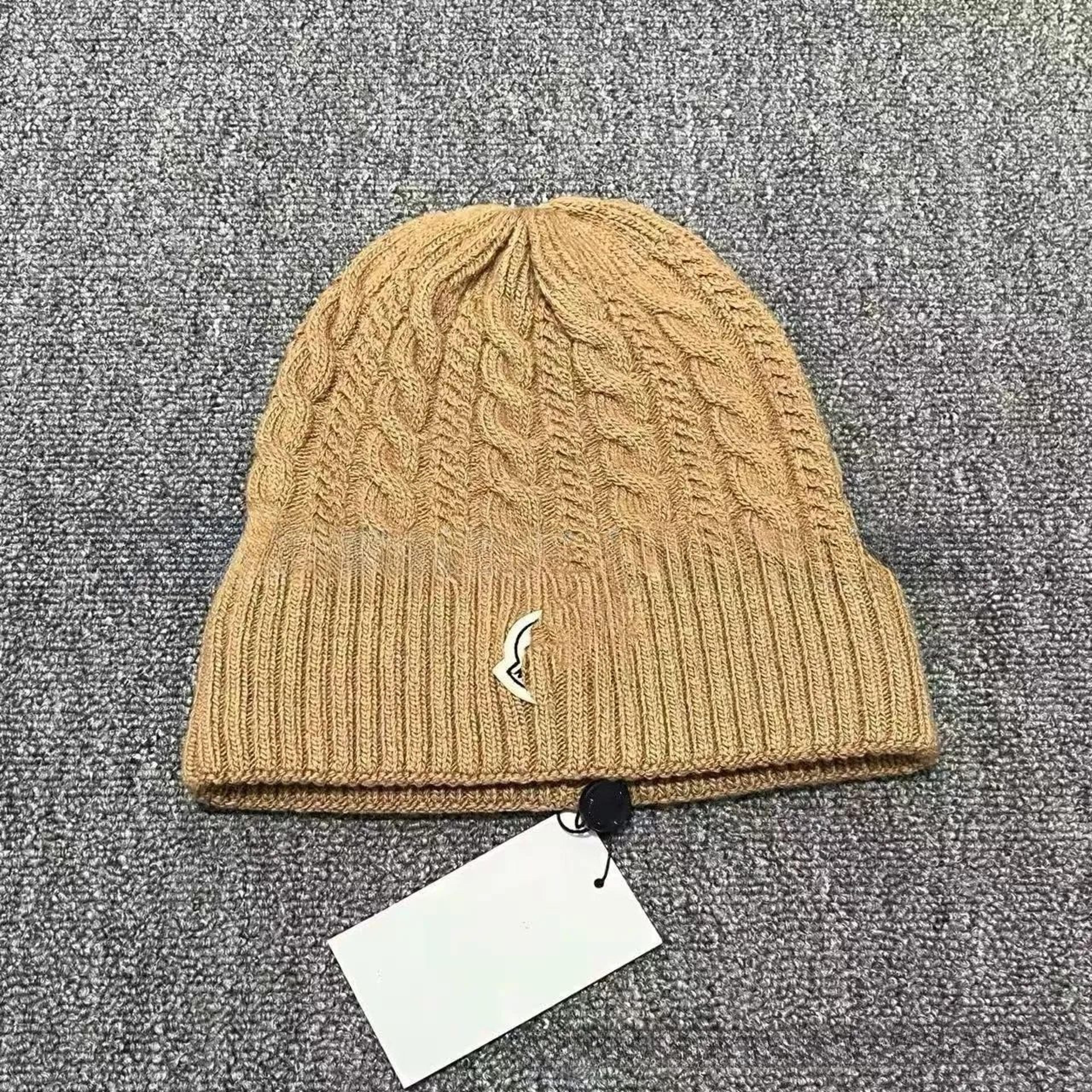 Winter Knit Beanie Hat For Men And Women With Classic Plaid Design 4