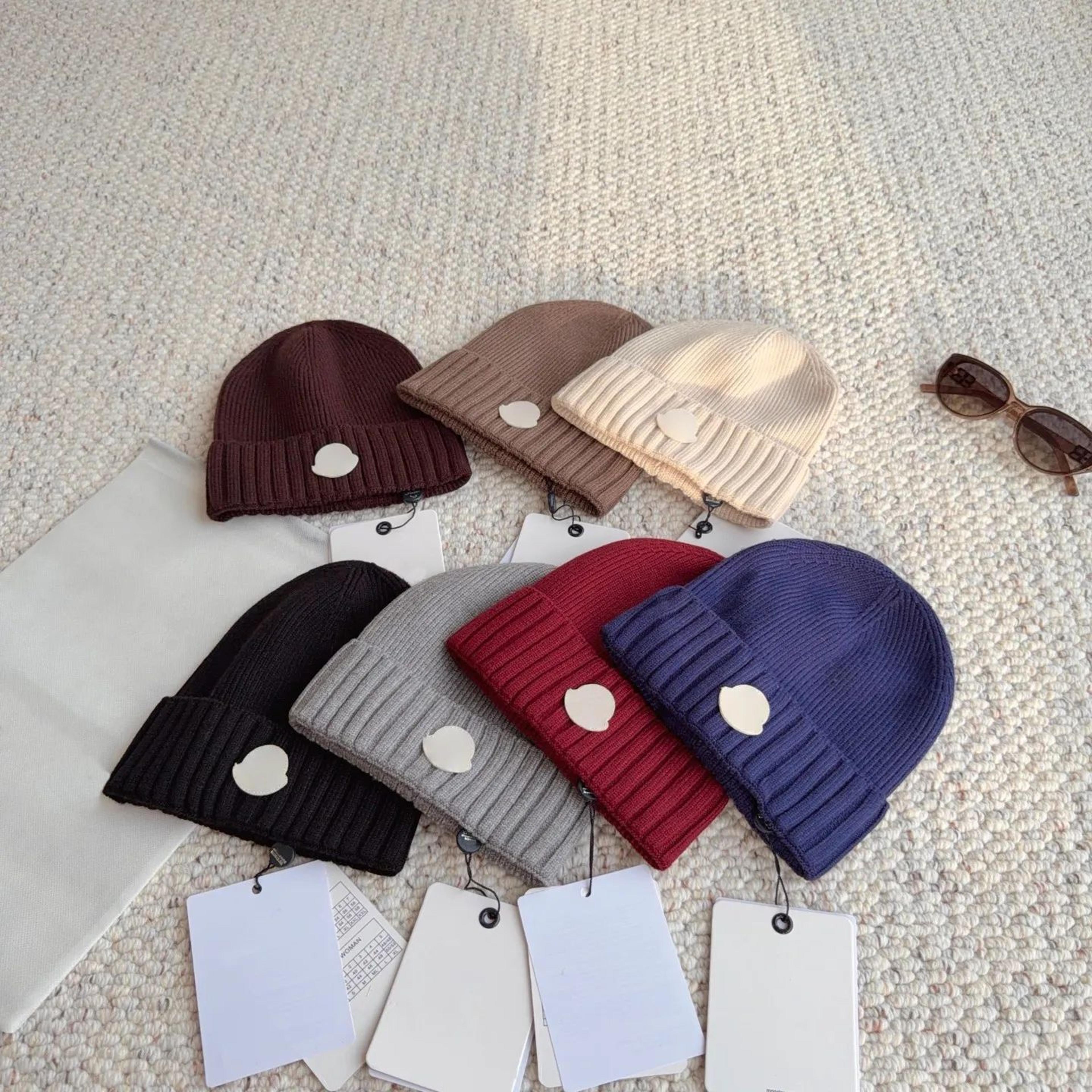 Unisex Cable Knit Beanie Hat With Round Patch For Warm Winter Wear 1