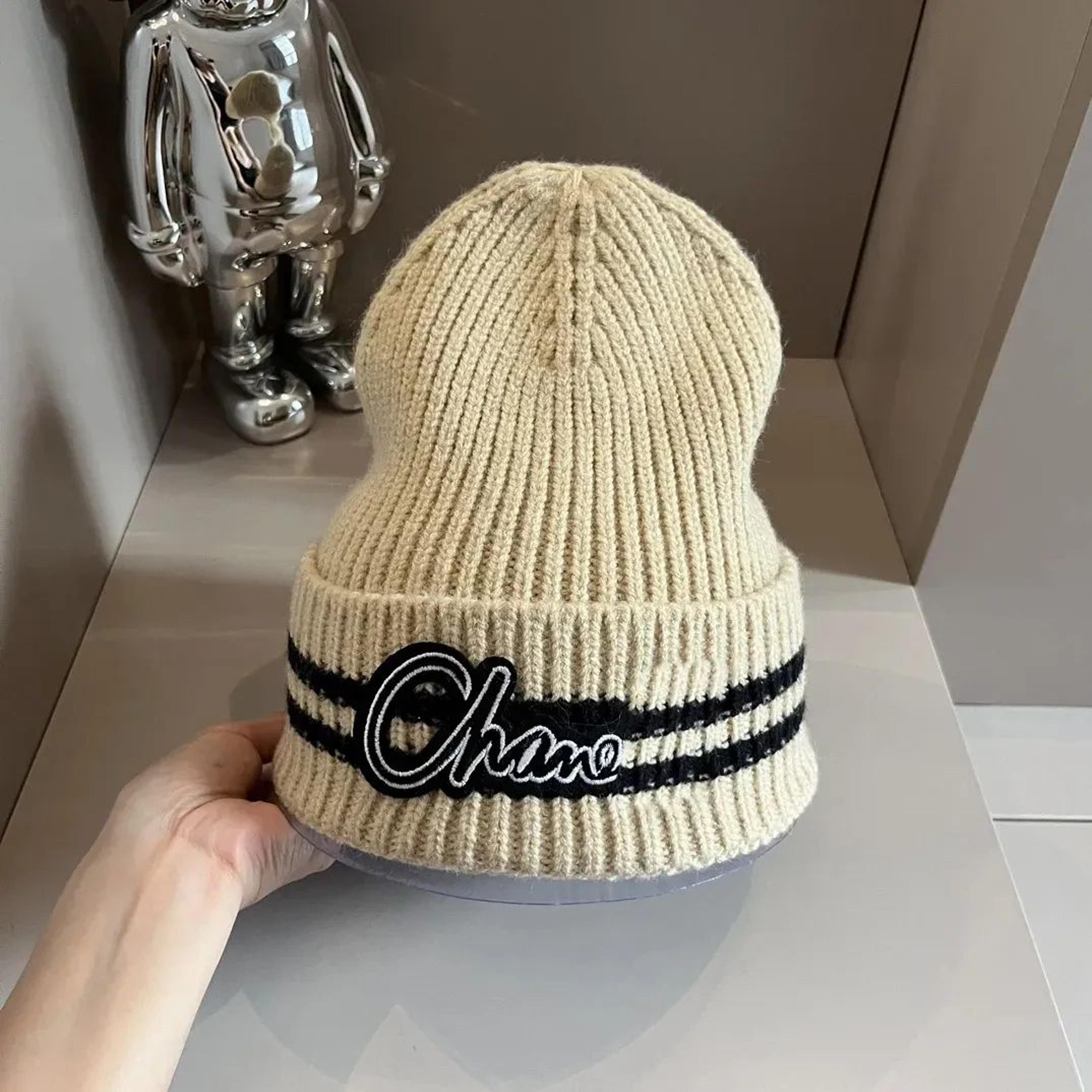 Unisex Knitted Beanie Hat With Letter Print For Casual Winter Streetwear 3