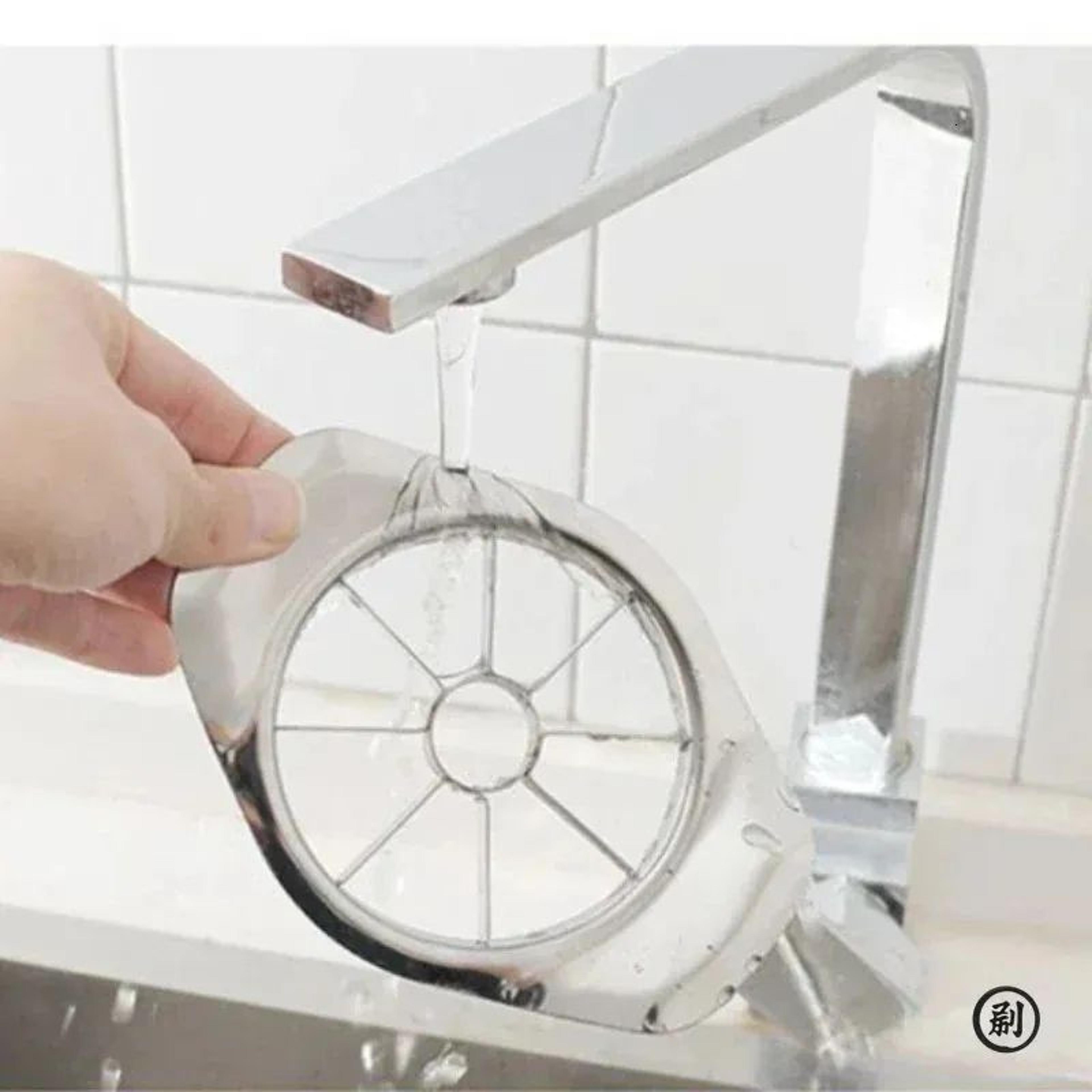 Stainless Steel Apple Slicer And Corer With Comfortable Handle For Easy Fruit Cutting 4