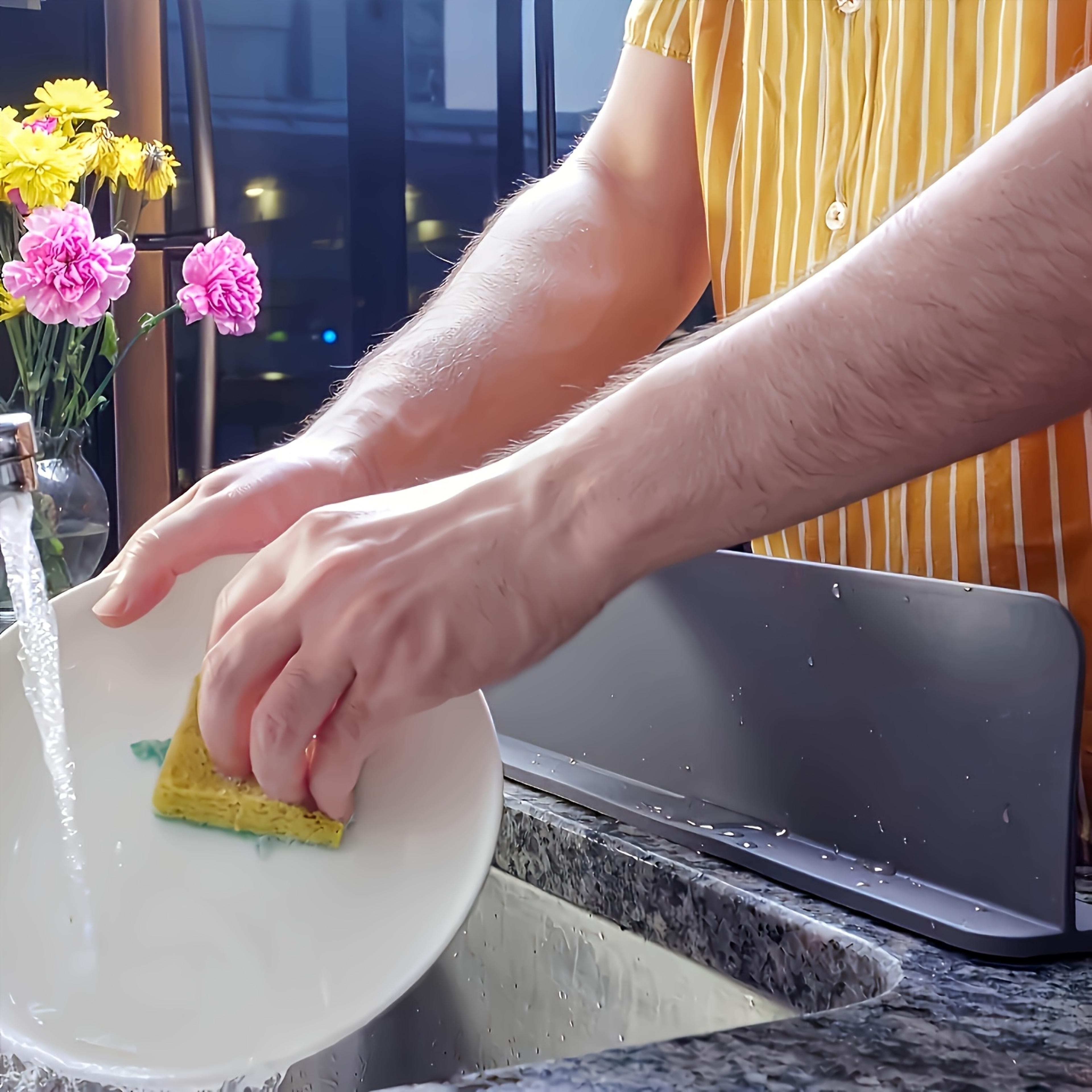 Silicone Sink Splash Guard Water Barrier With Suction Cups For Kitchen And Dishwashing 4