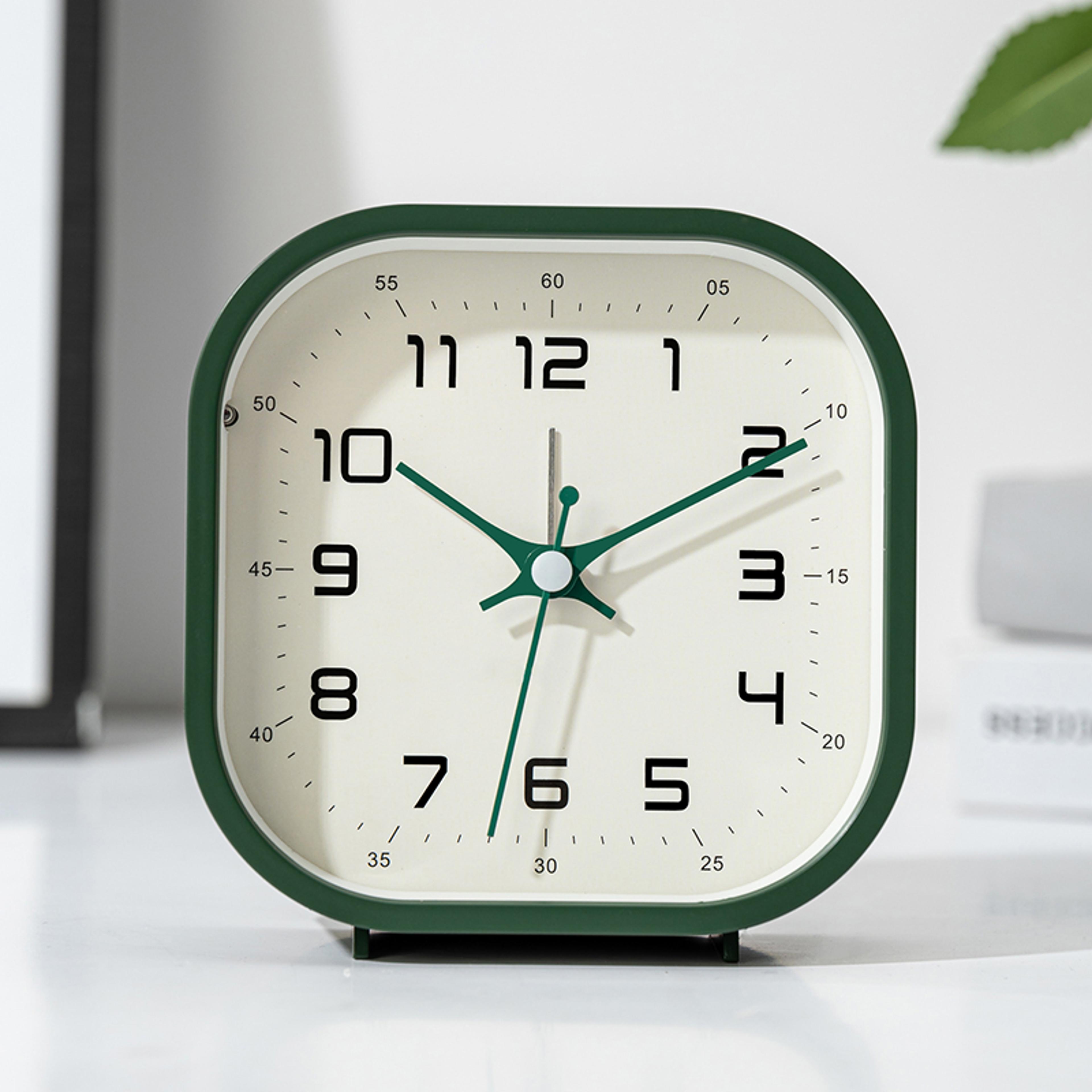 Kids Digital Alarm Clock With Large Display Silent Bedside Desk Clock For Bedroom And Study 8