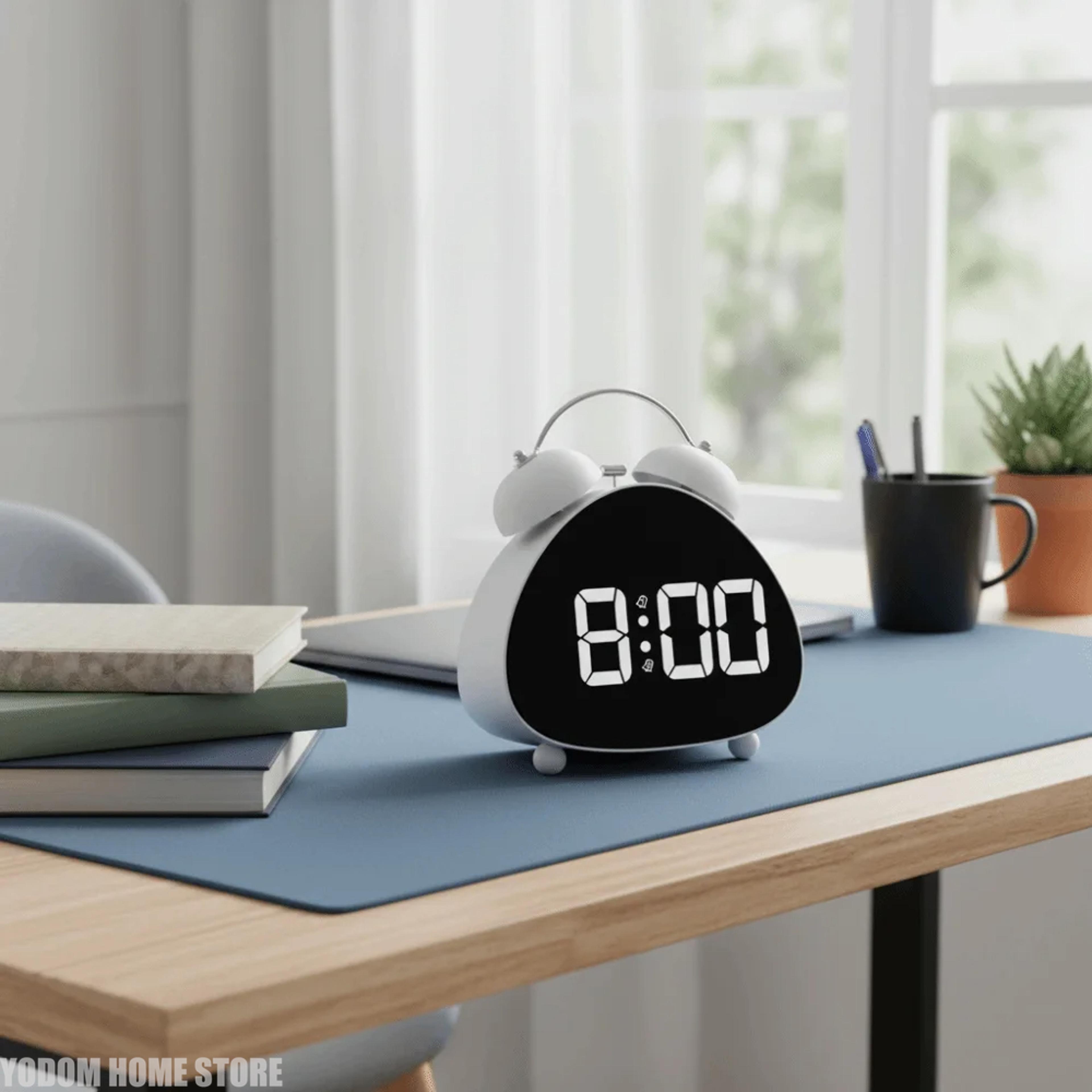 Large Display LED Alarm Clock Loud Digital Bedside Alarm Clock For Bedroom And Office 0