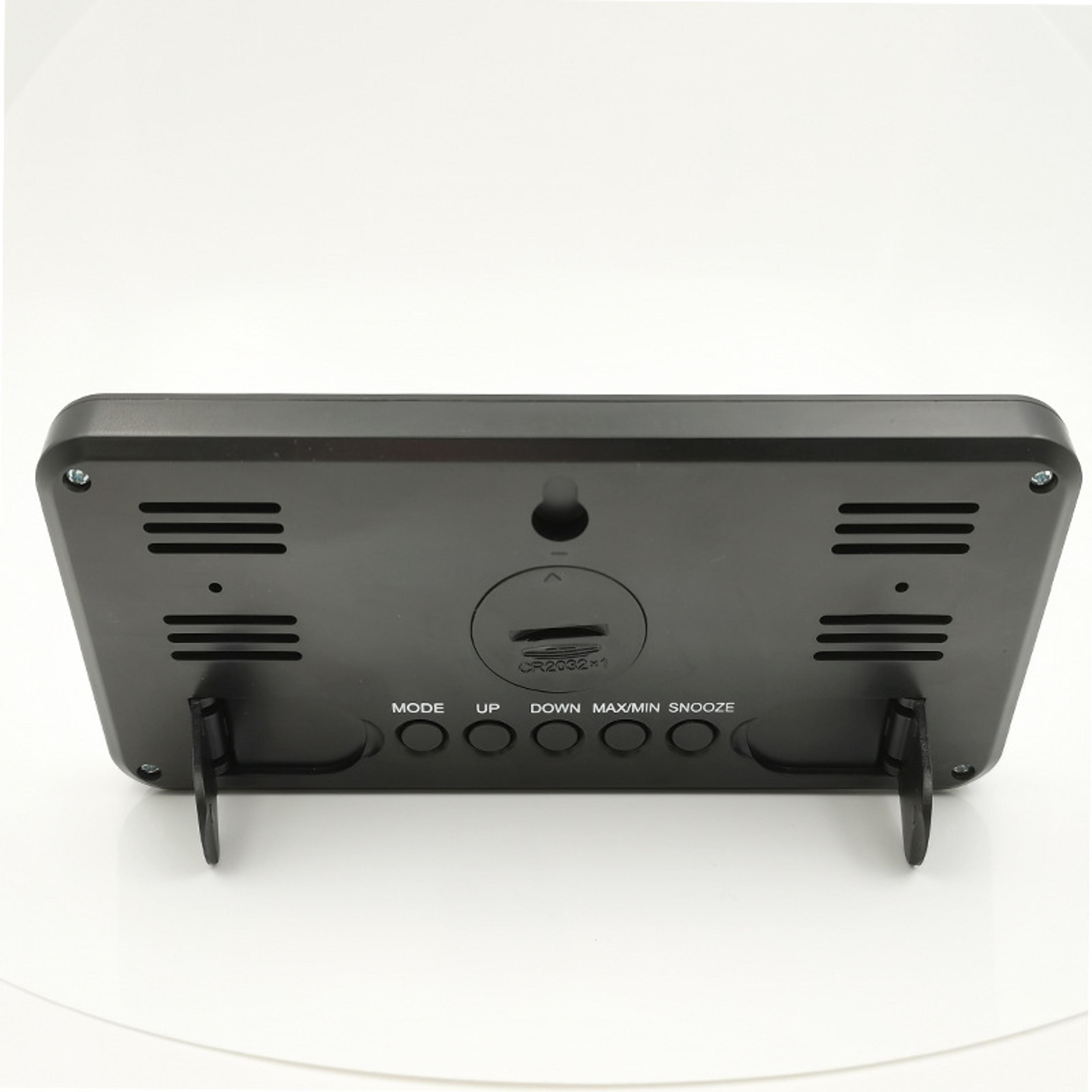 Slim Nordic Digital Alarm Clock With Large LED Display Battery Powered Modern Desk Clock For Home A 3