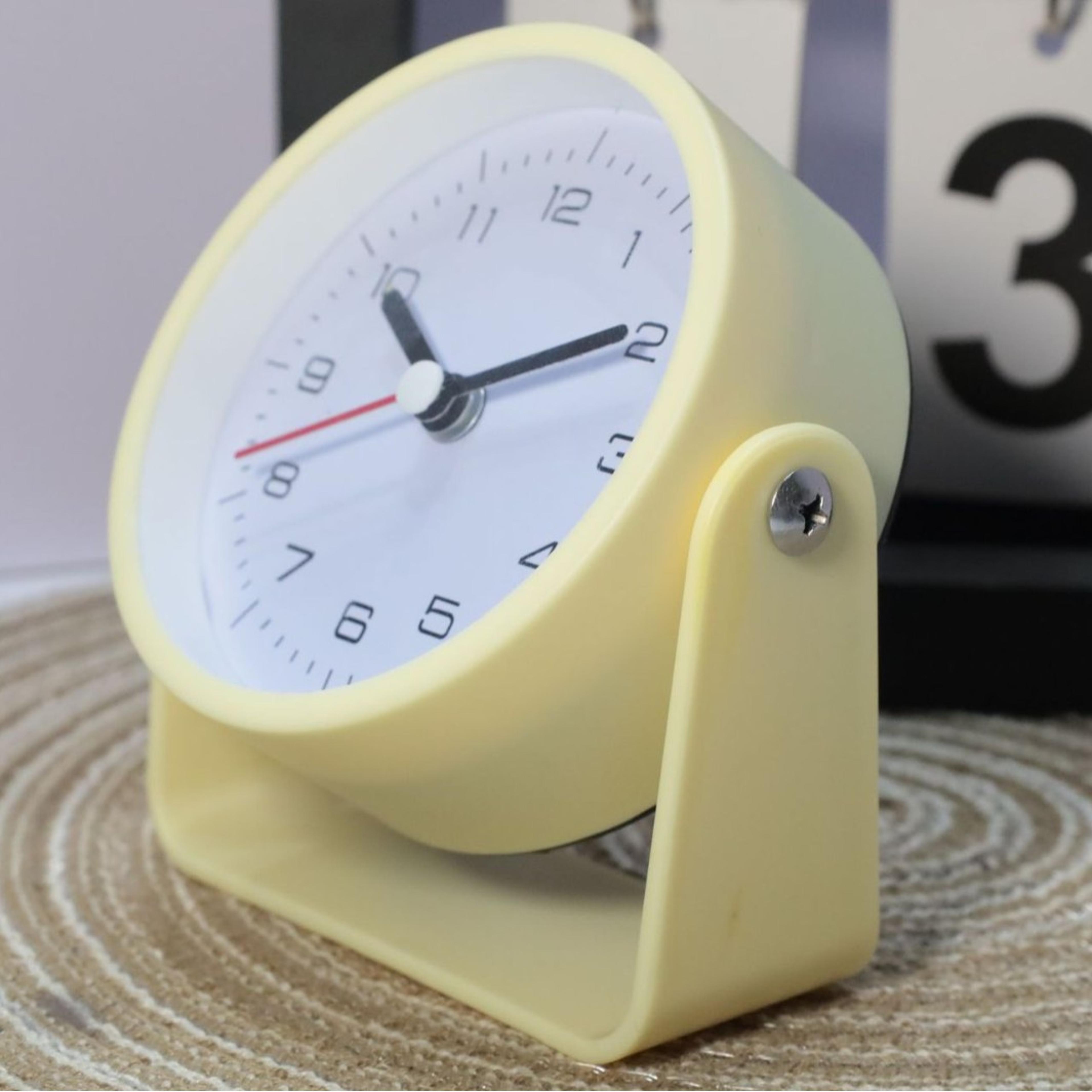 Silent Alarm Clock Mini Desk Clock Minimalist Quartz Bedside Clock For Bedroom Office Study 5