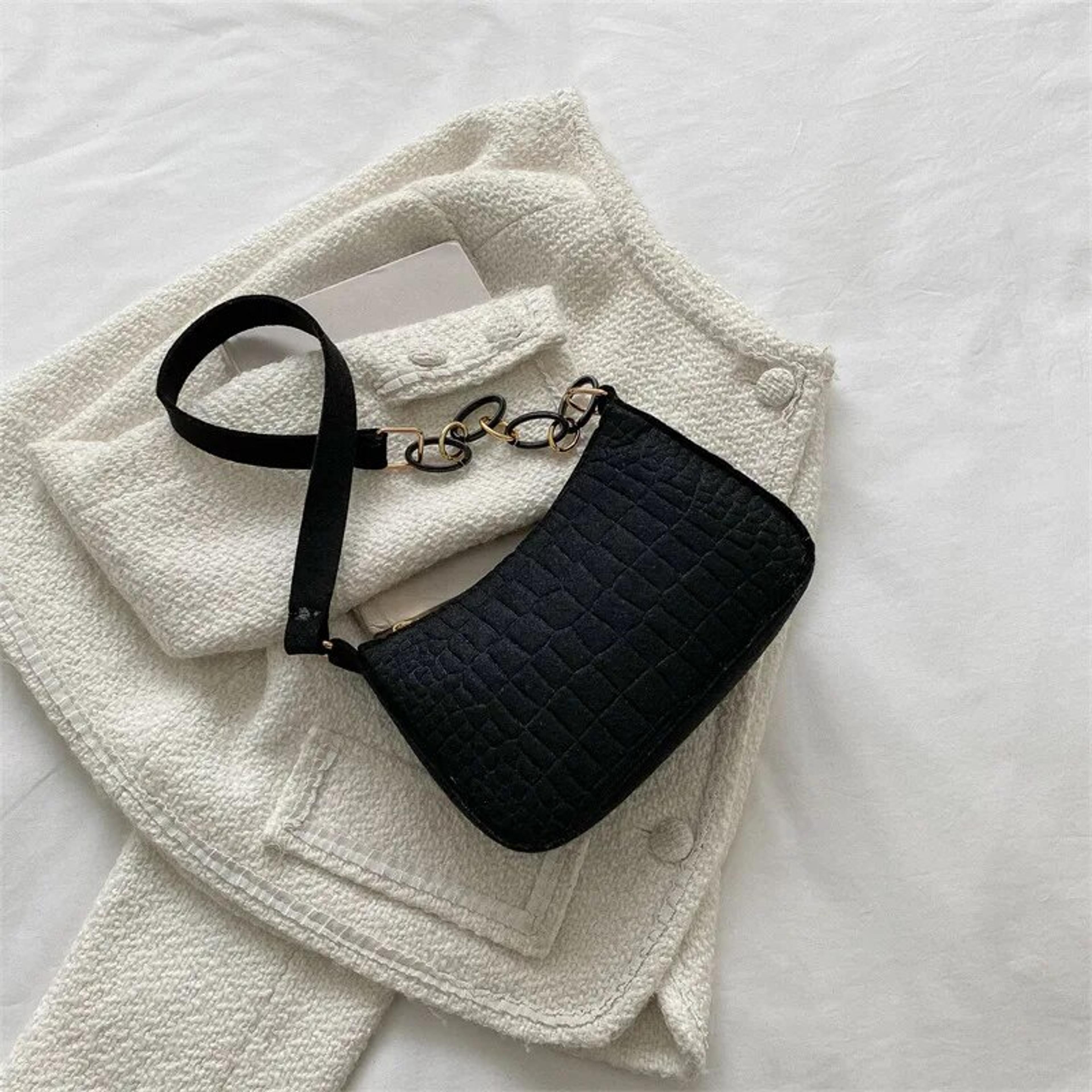 Retro Small Square Shoulder Bag For Women 1