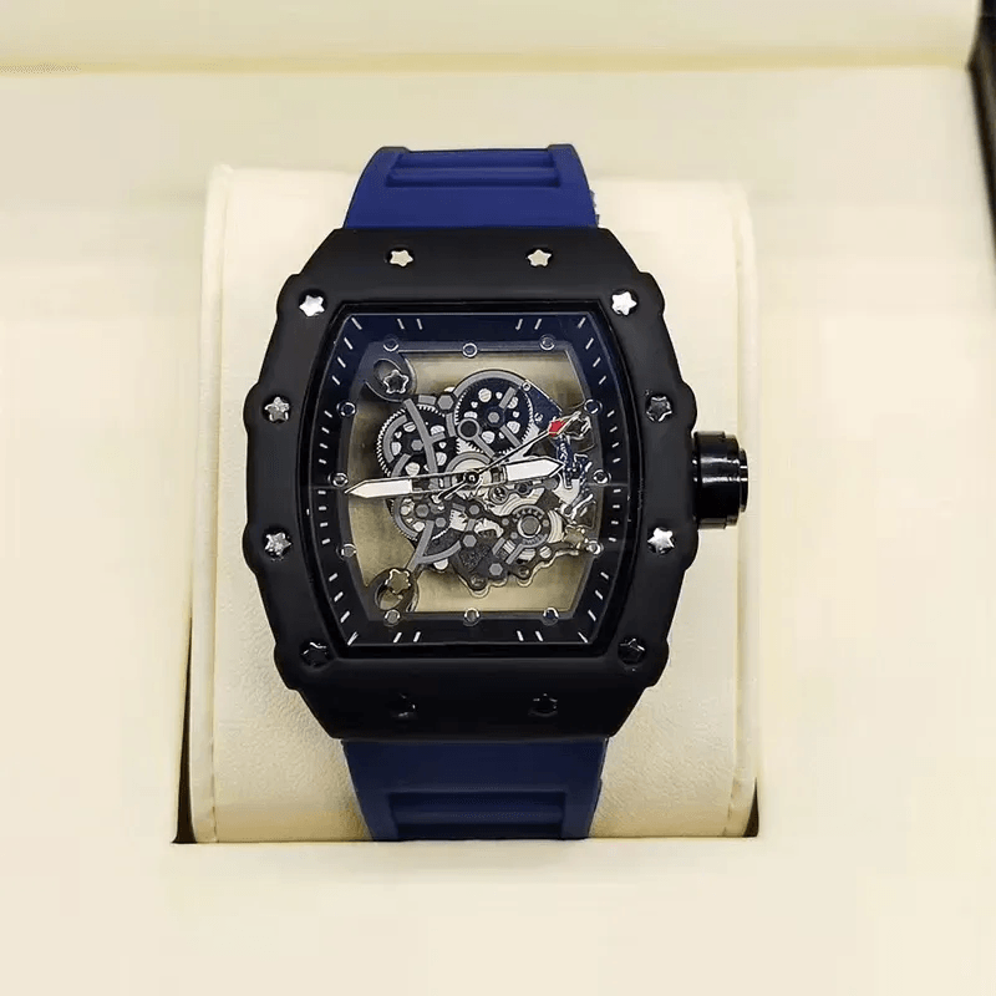 Luxury Mens Skeleton Military Quartz Watch With Analog Date Display 3