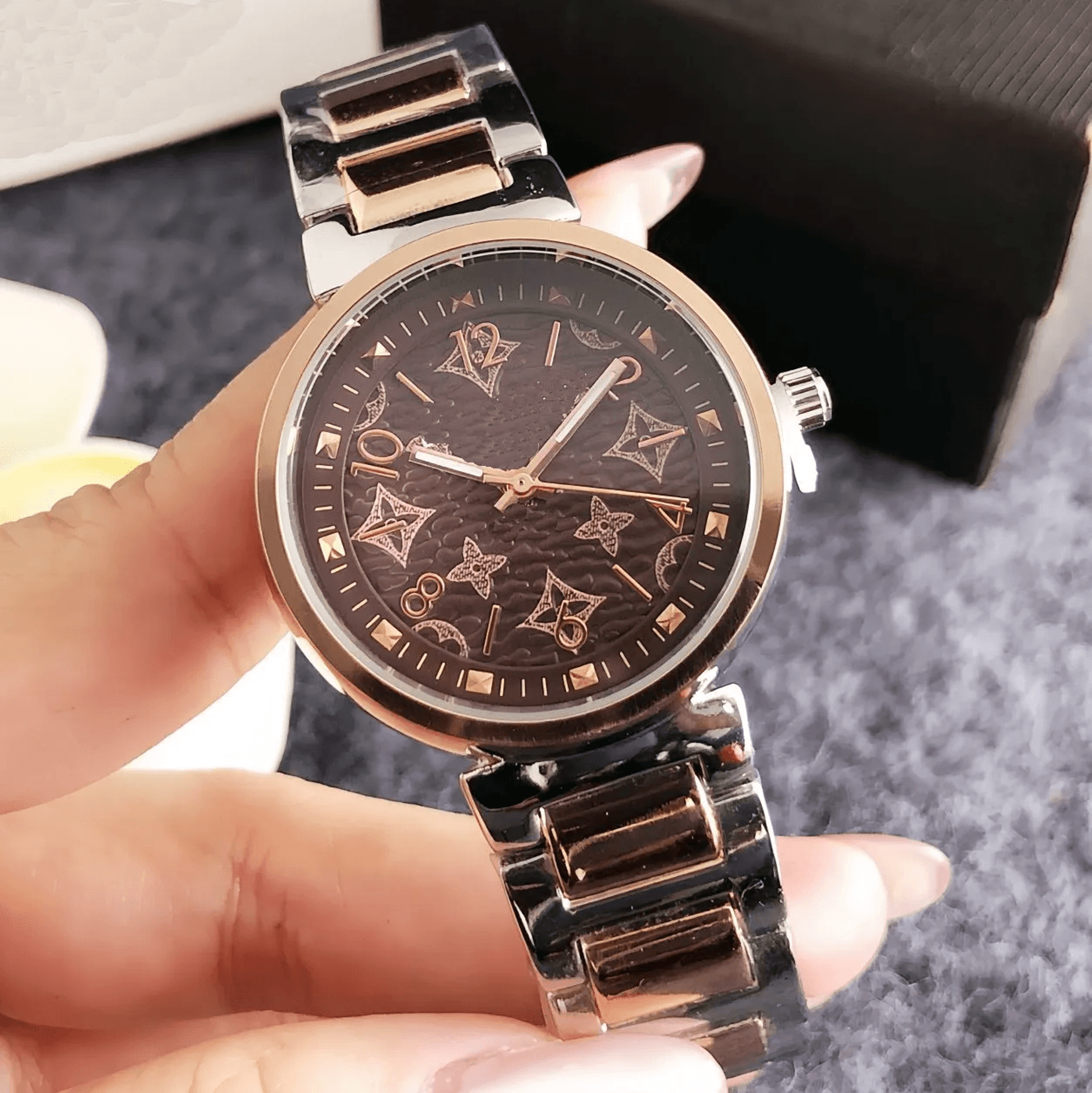 Elegant Womens Quartz Watch Luxury Fashion Wristwatch 4
