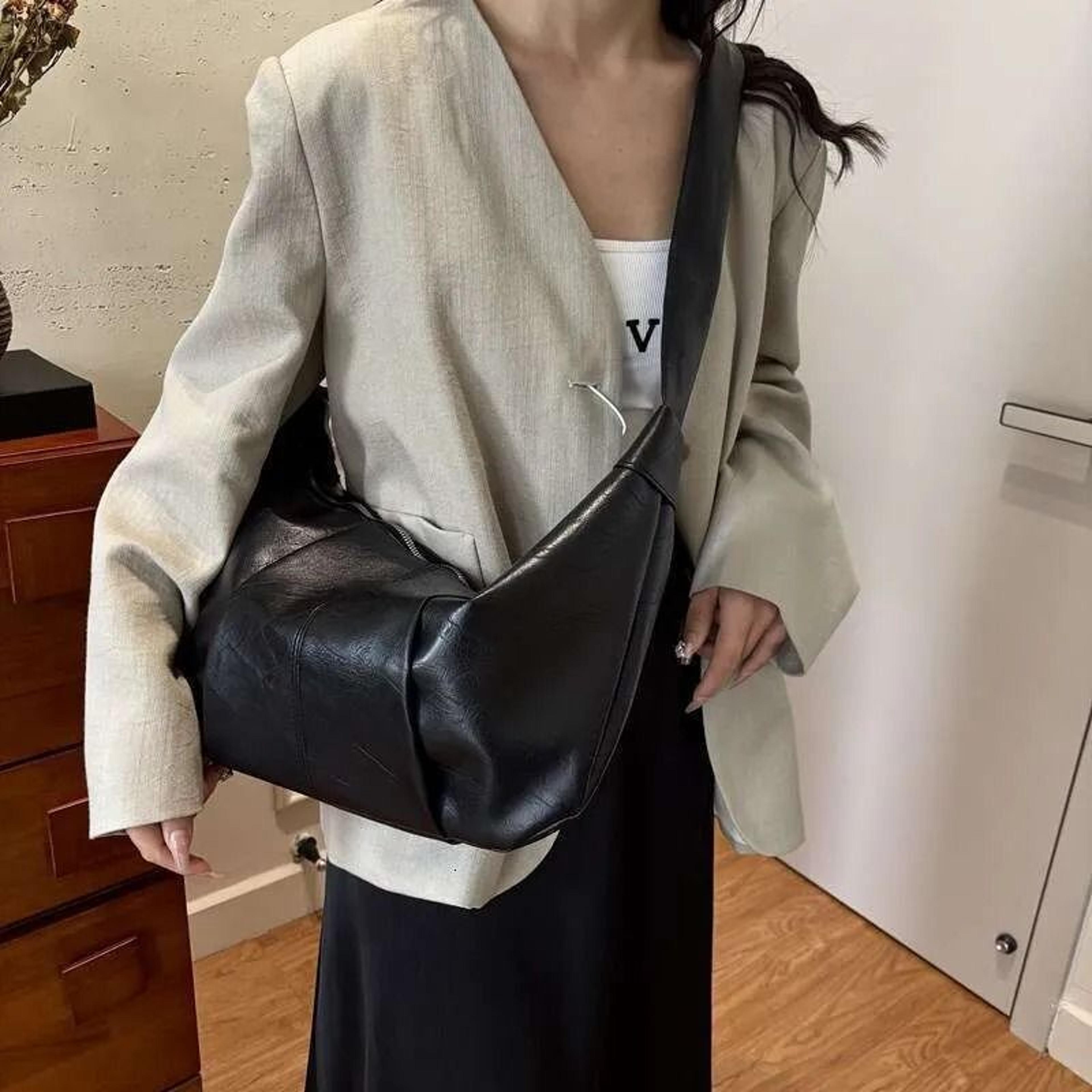 Korean Soft Leather Dumpling Bag Large Capacity Shoulder Crossbody Bag For Women 3