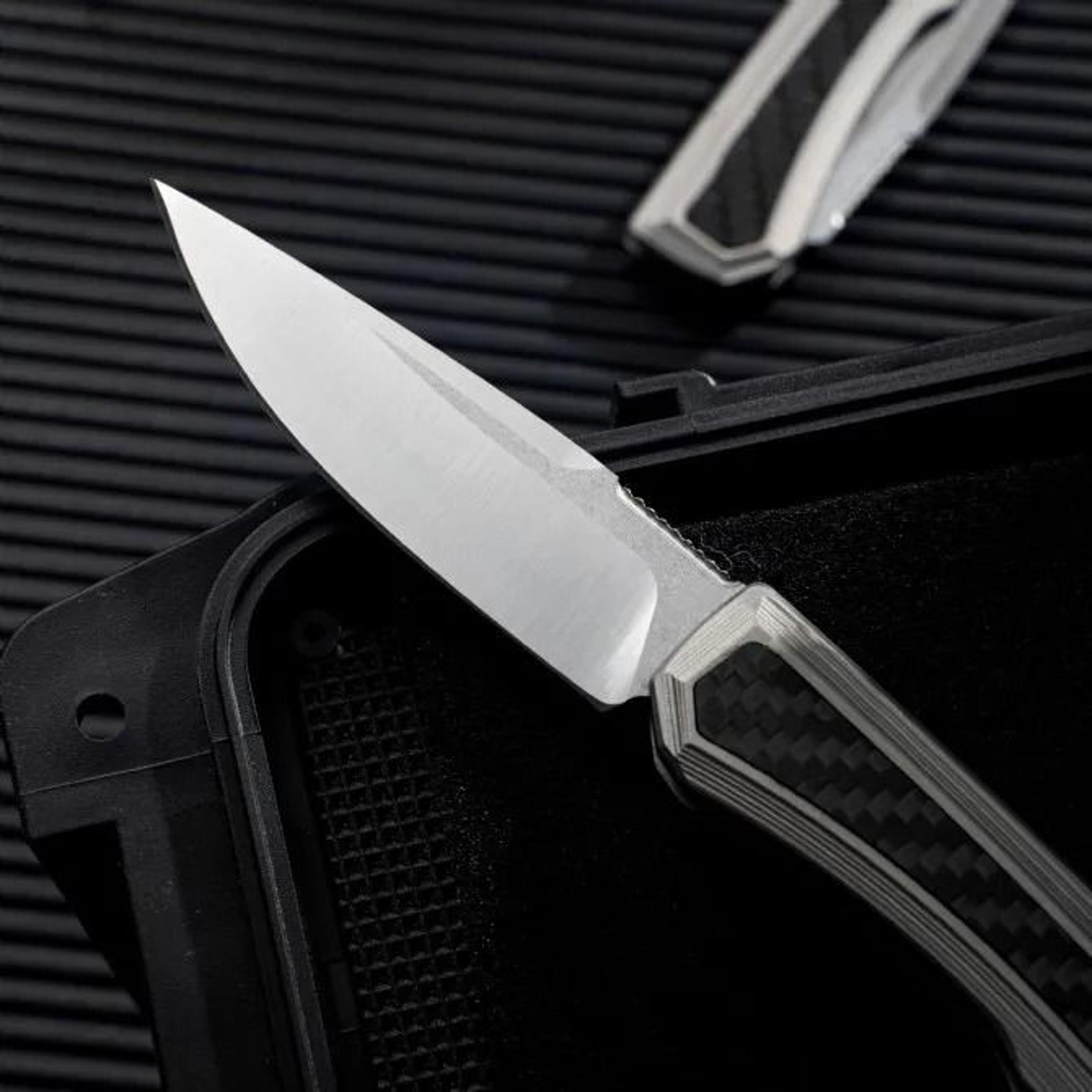 Steel Tactical Folding Knife With Carbon Fiber And Aluminum Handle 3
