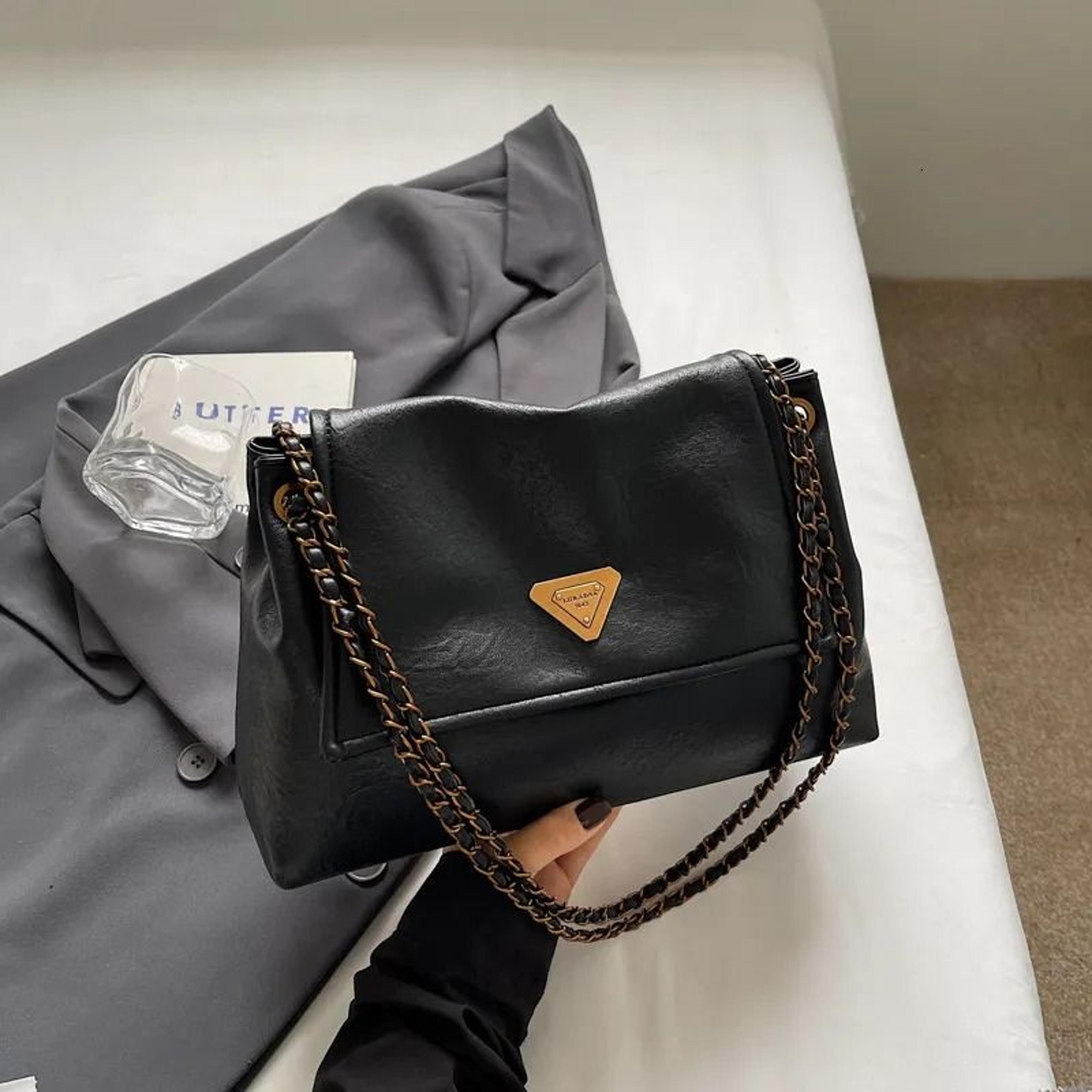 Vintage PU Leather Shoulder Bag With Adjustable Chain Strap And Large Capacity 0