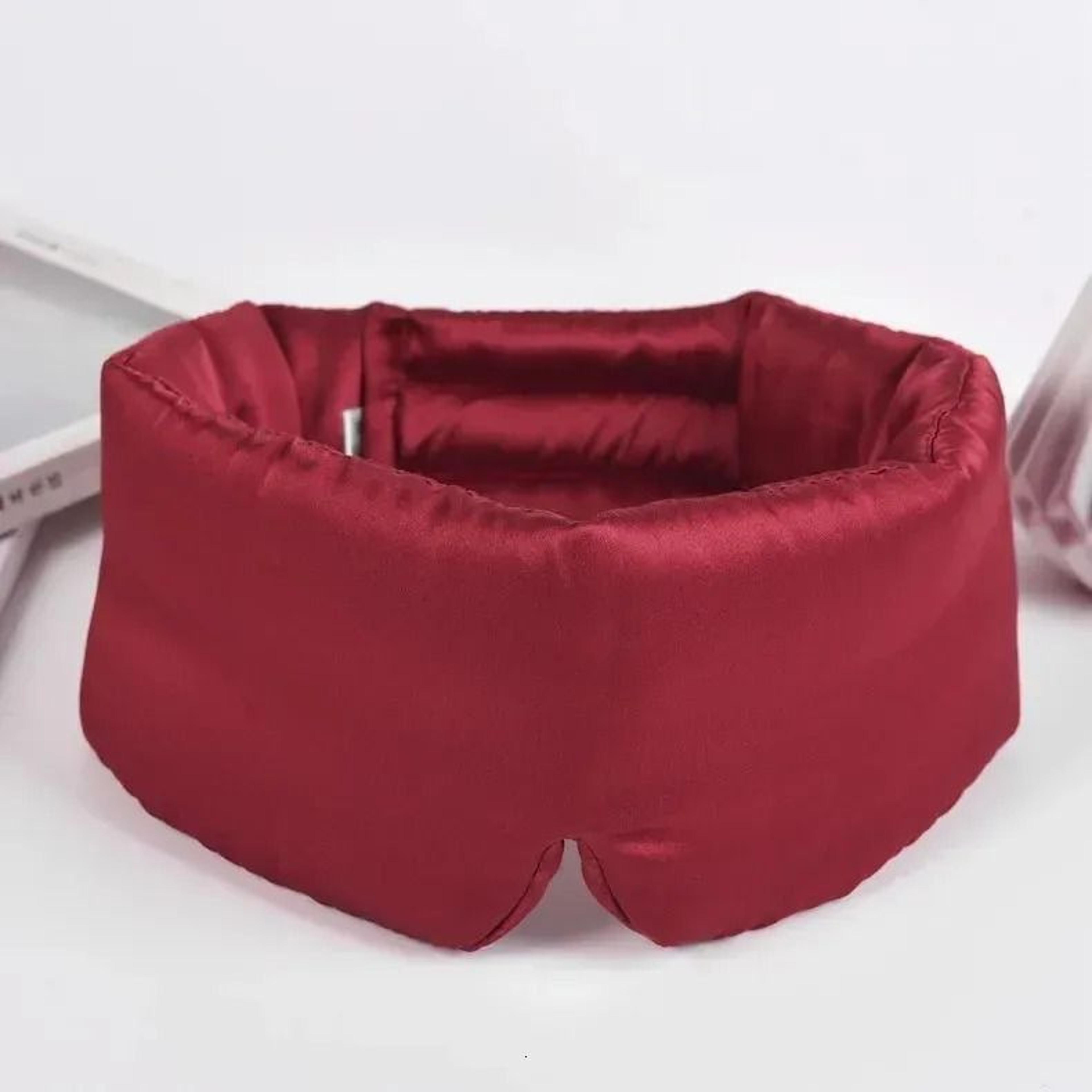 Mulberry Silk Sleep Mask With Adjustable Strap And Padded Nose Bridge 1