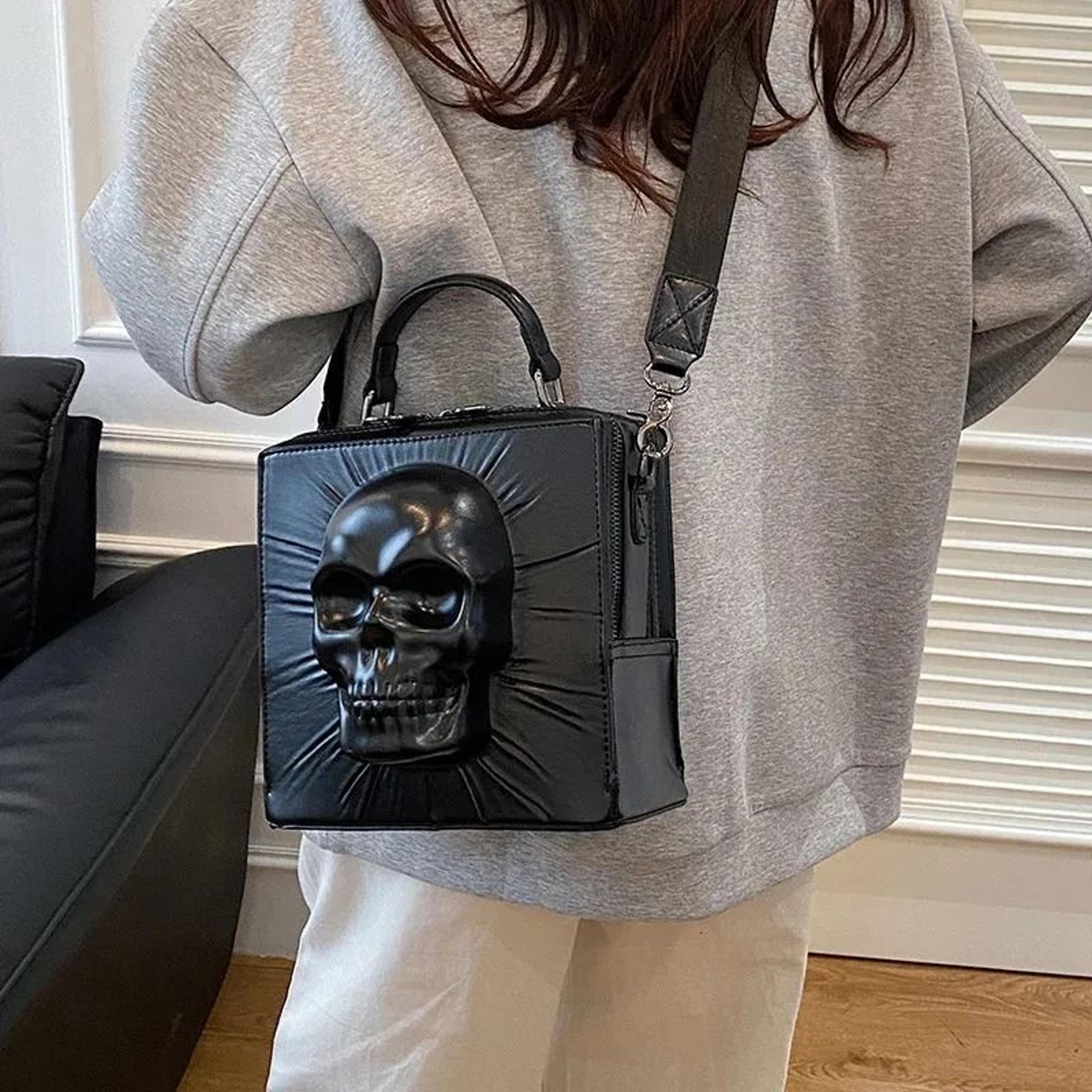 Skull Handbag With Rivet Flap Shoulder Messenger Design 2