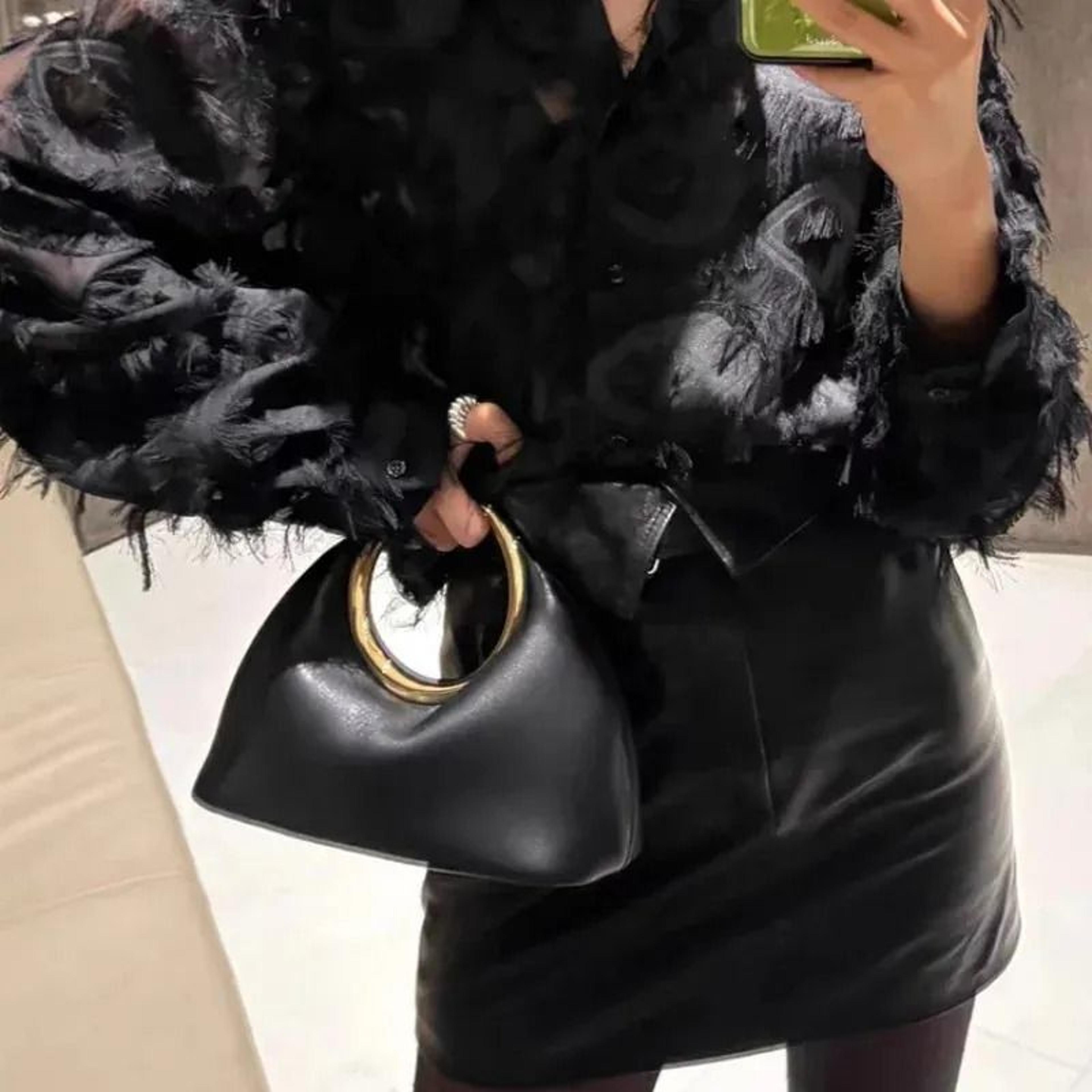 Vegan Leather Cloud Shape Handbag With Top Handle And Adjustable Crossbody Strap 4