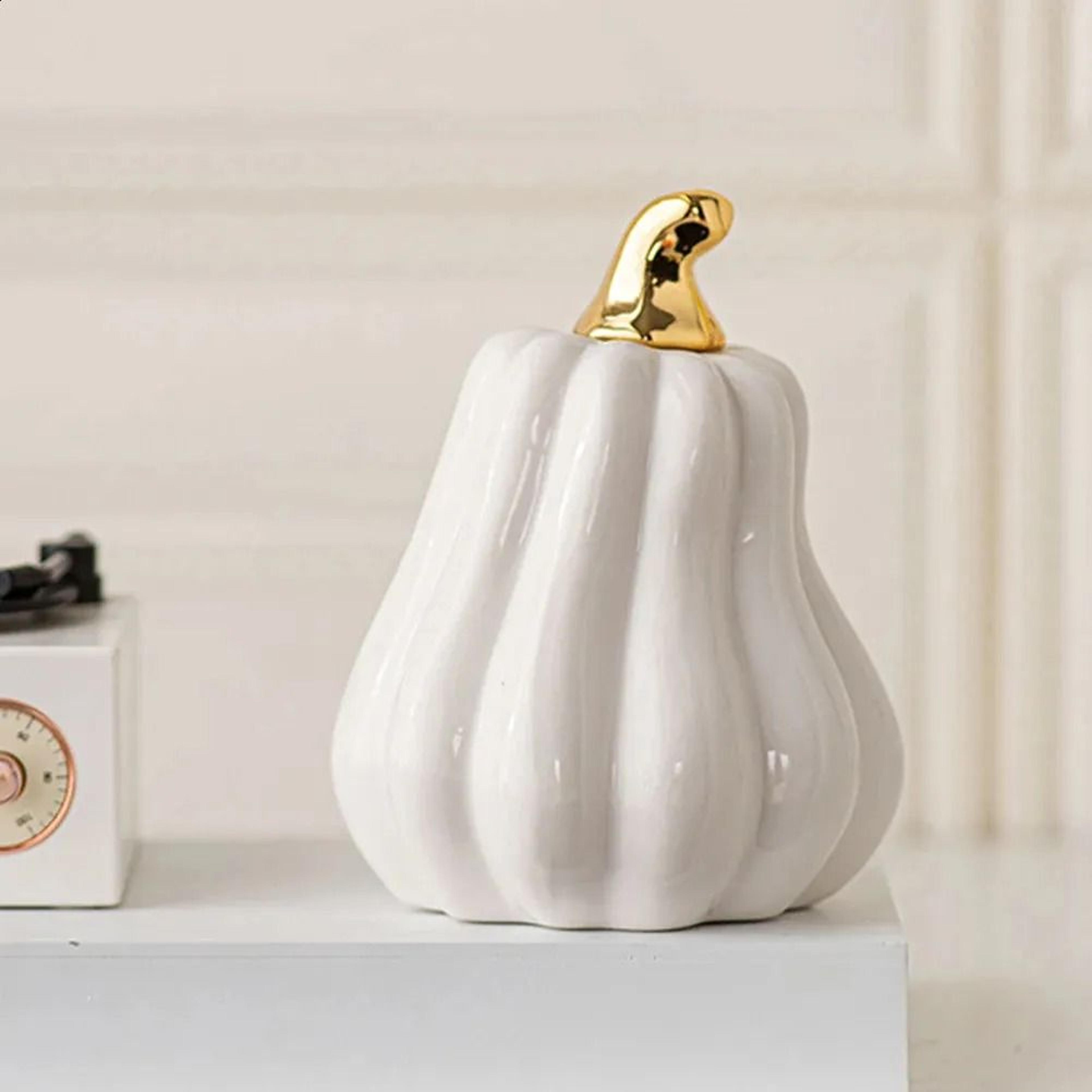 Ceramic Pumpkin Figurine For Halloween And Harvest Decor 1