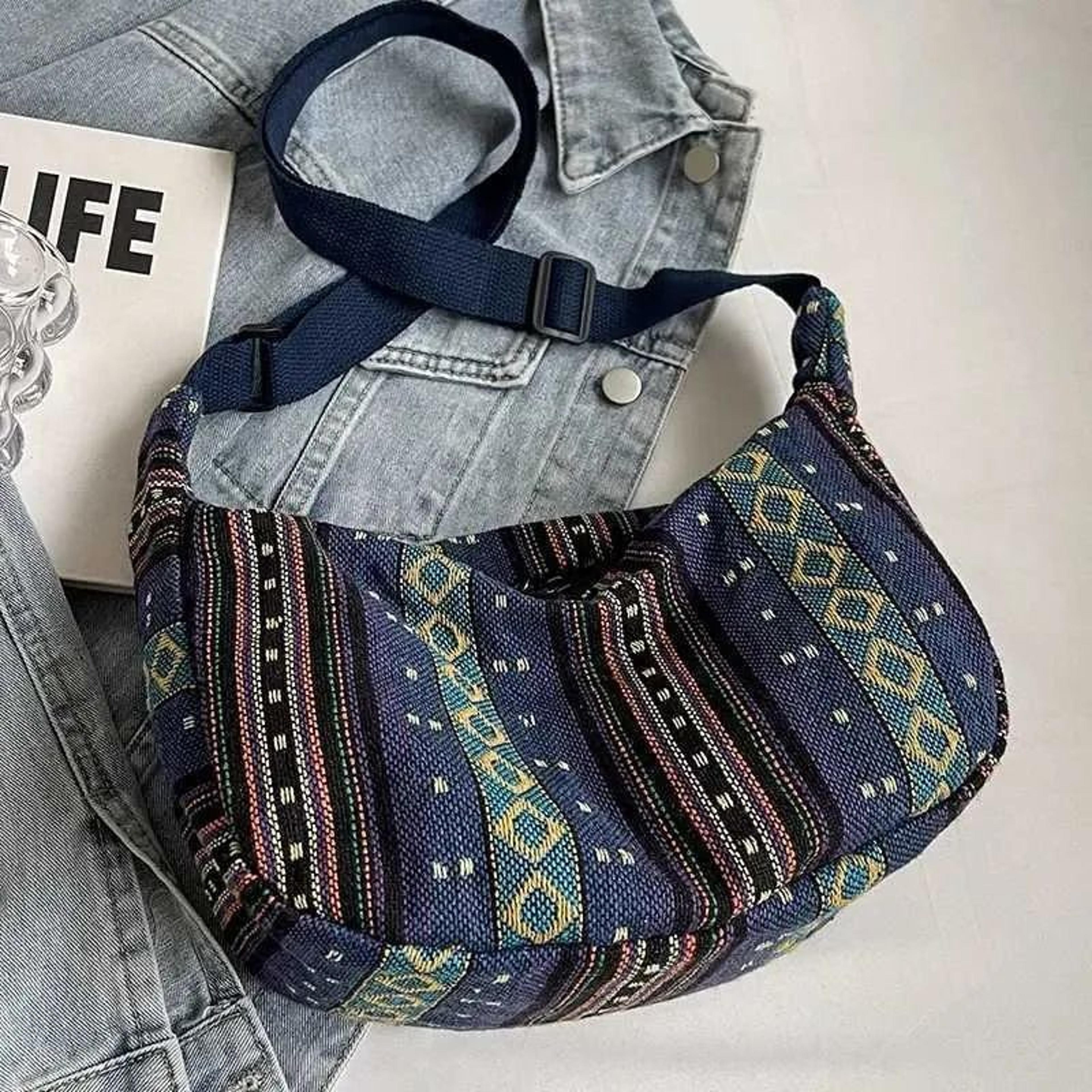 Tribal Style Canvas Crossbody Shoulder Bag With Striped Pattern And Zipper Closure 1