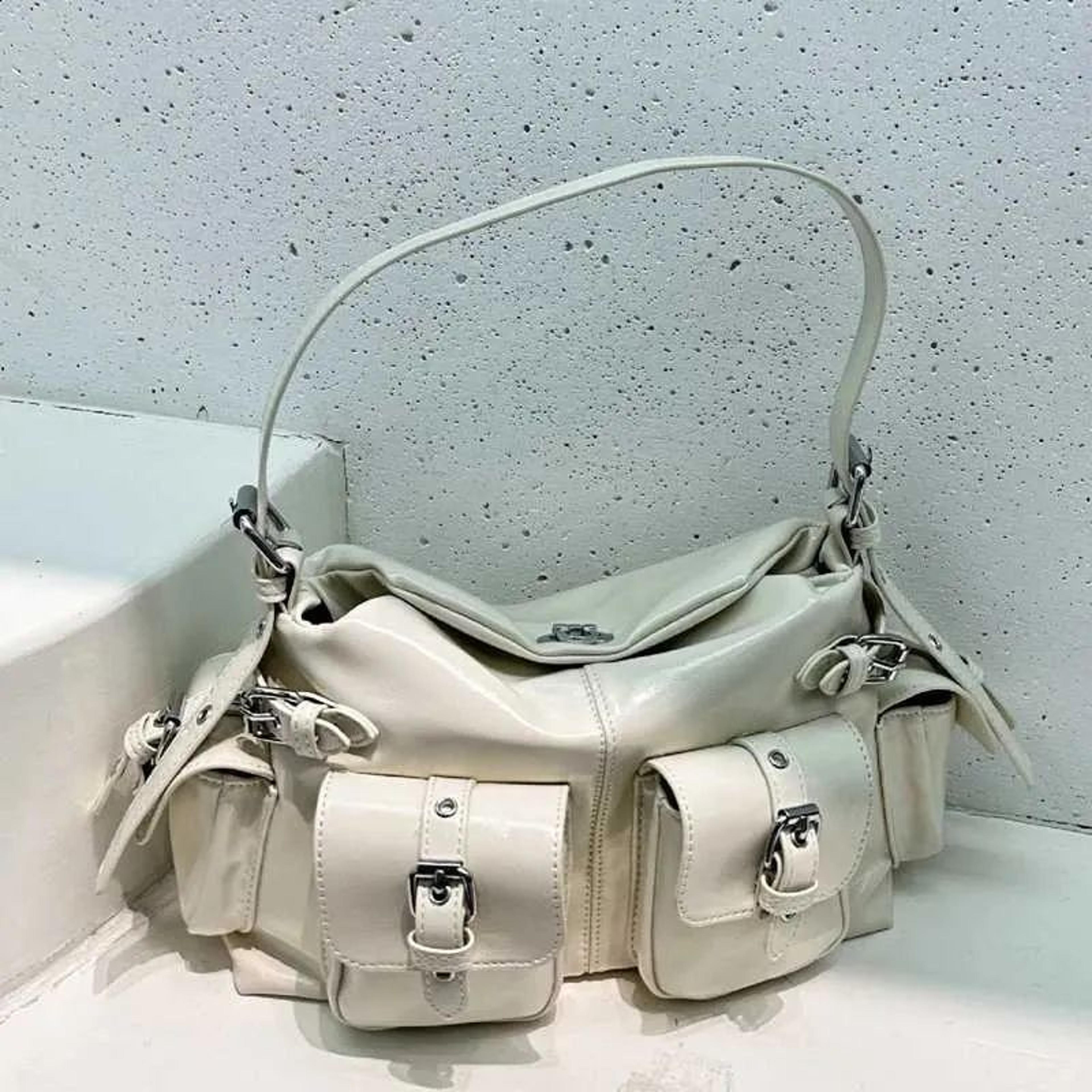 womens moto biker shoulder bag with oil-waxed pu leather and multiple pockets