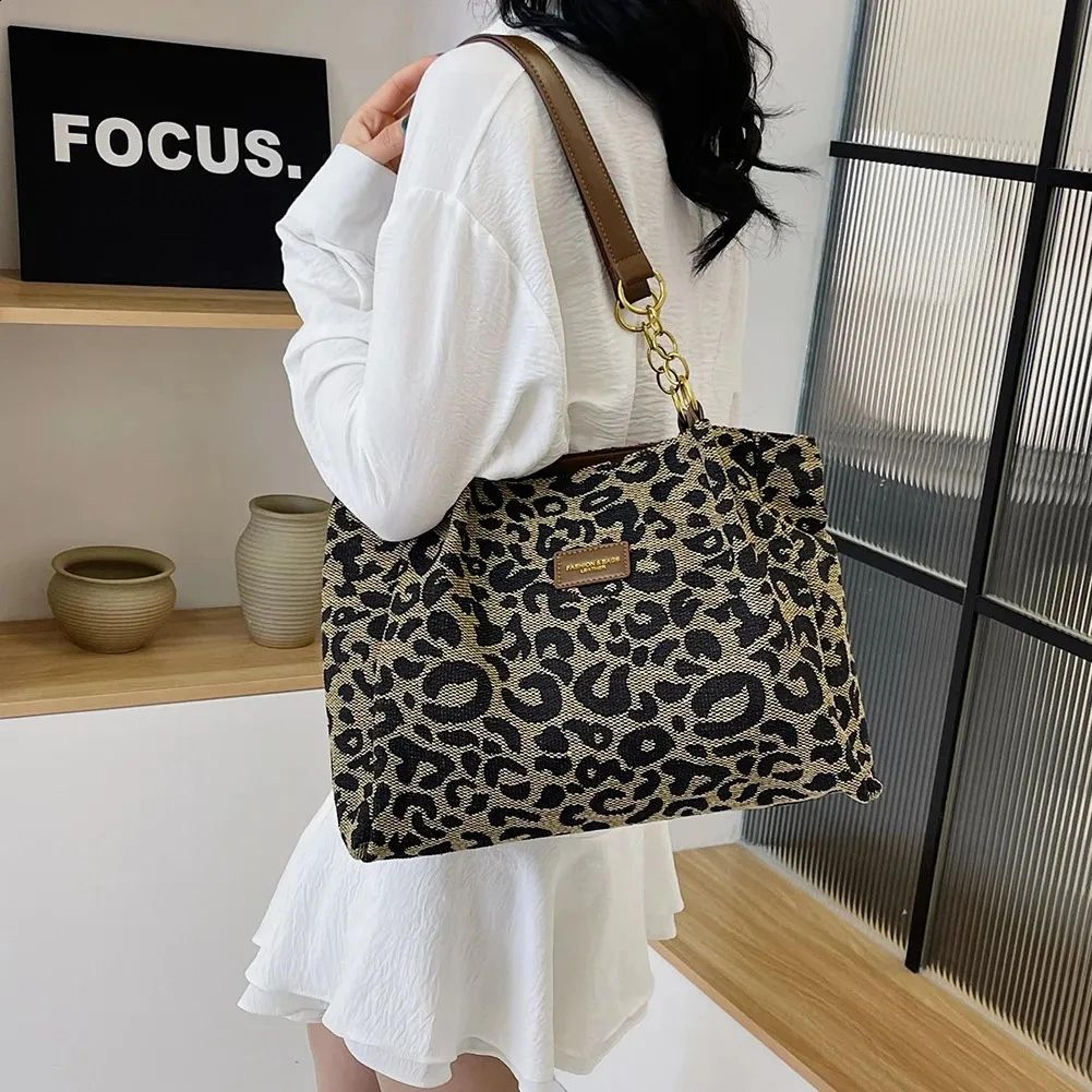 leopard print canvas tote bag for women with zipper closure and multiple pockets