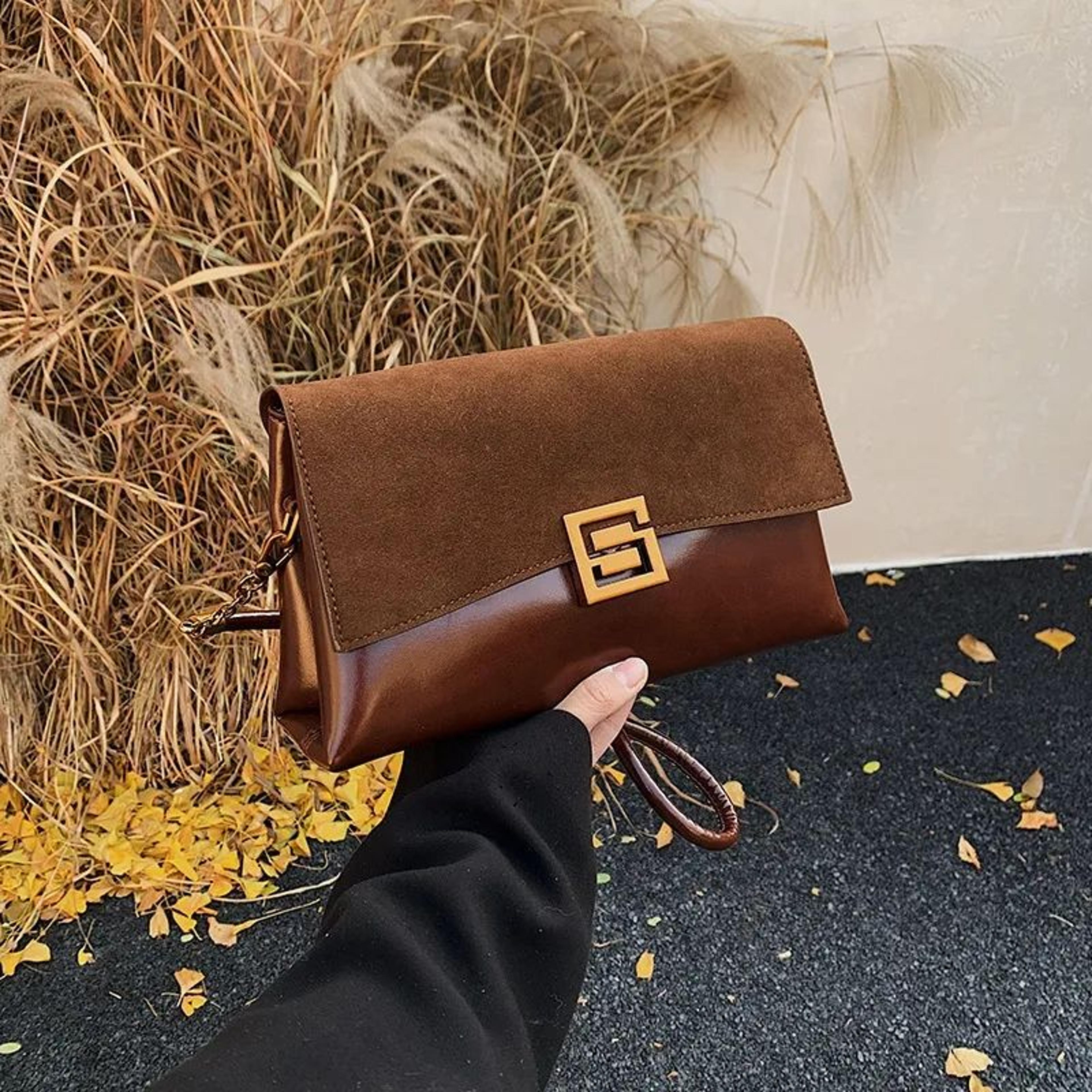 Women Small Square Crossbody Bag With Adjustable Strap And Retro Style 3