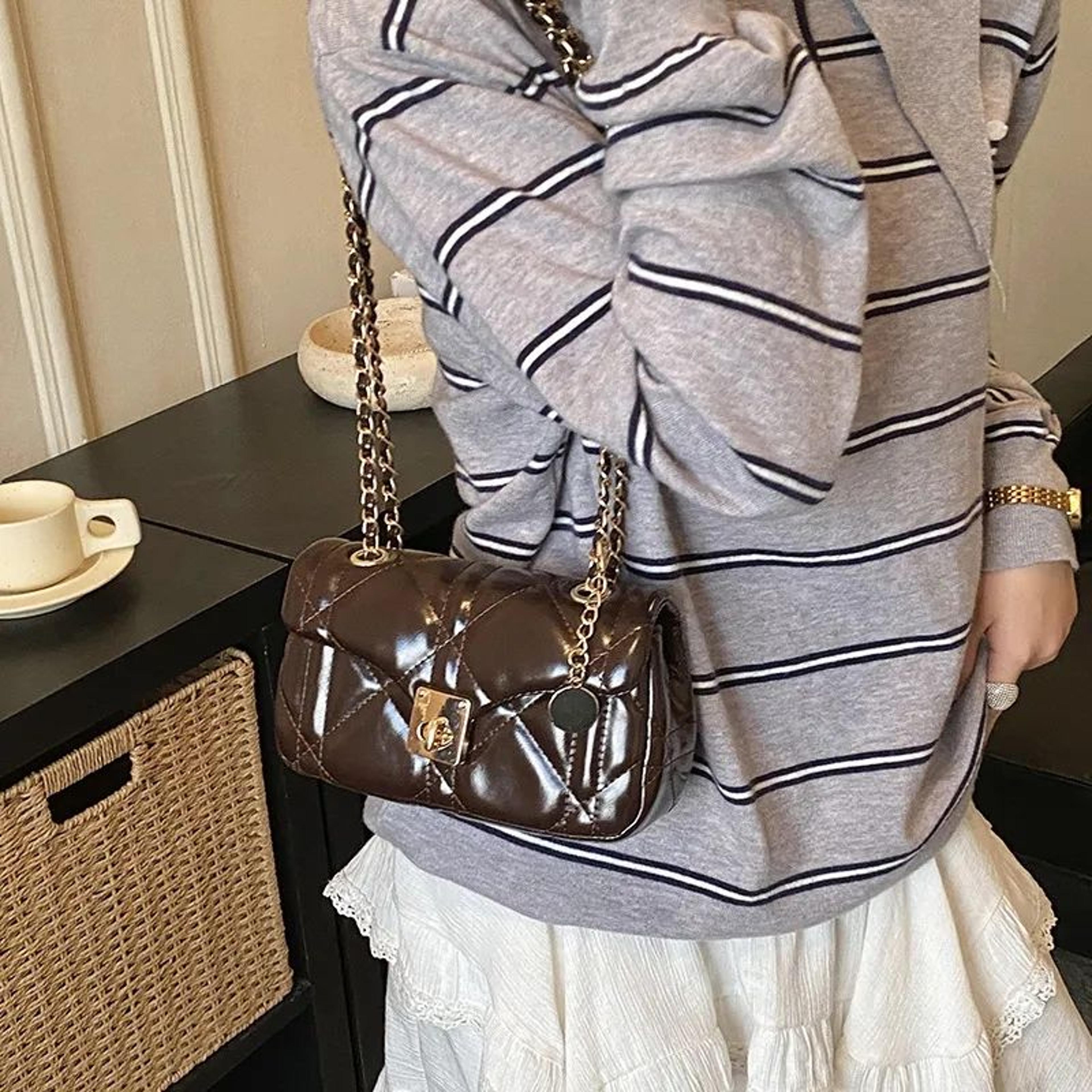 Womens Oil Wax Leather Crossbody Bag With Diamond Grid Embroidery And Chain Strap 5