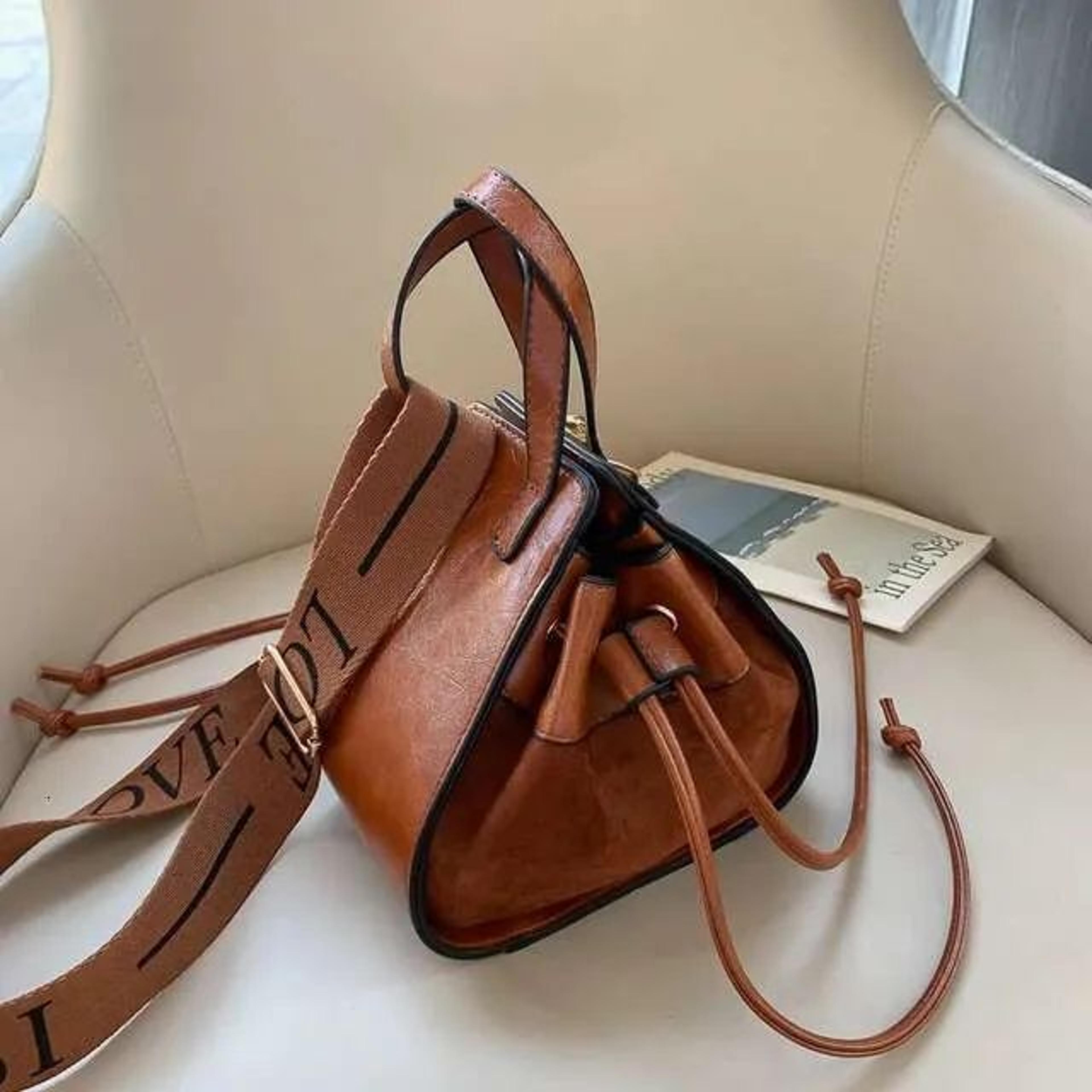 Vintage Women Leather Crossbody Mini Bucket Bag With Adjustable Strap 2