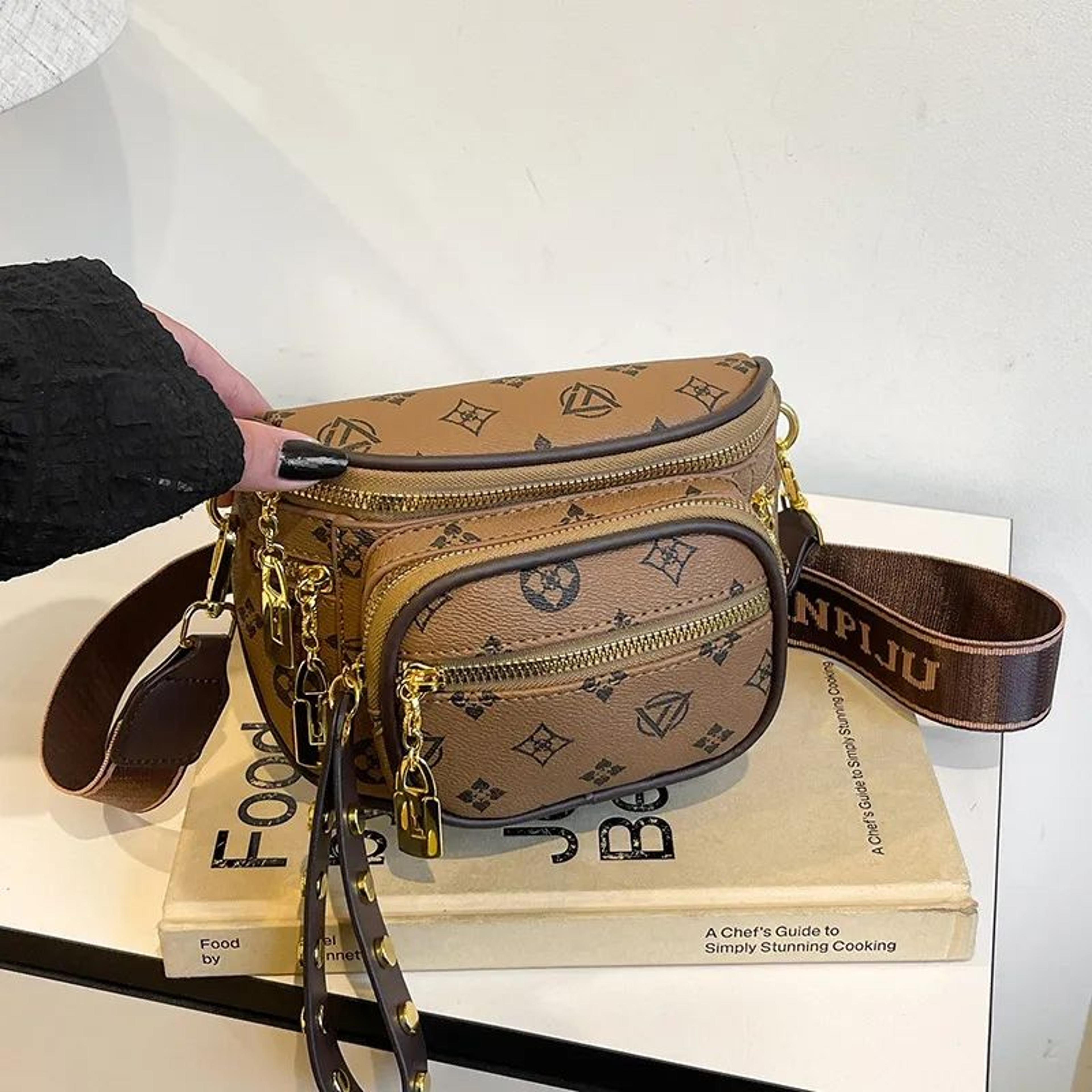 Womens MultiLayer Zipper Crossbody Shoulder Bag With Monogram Design 2