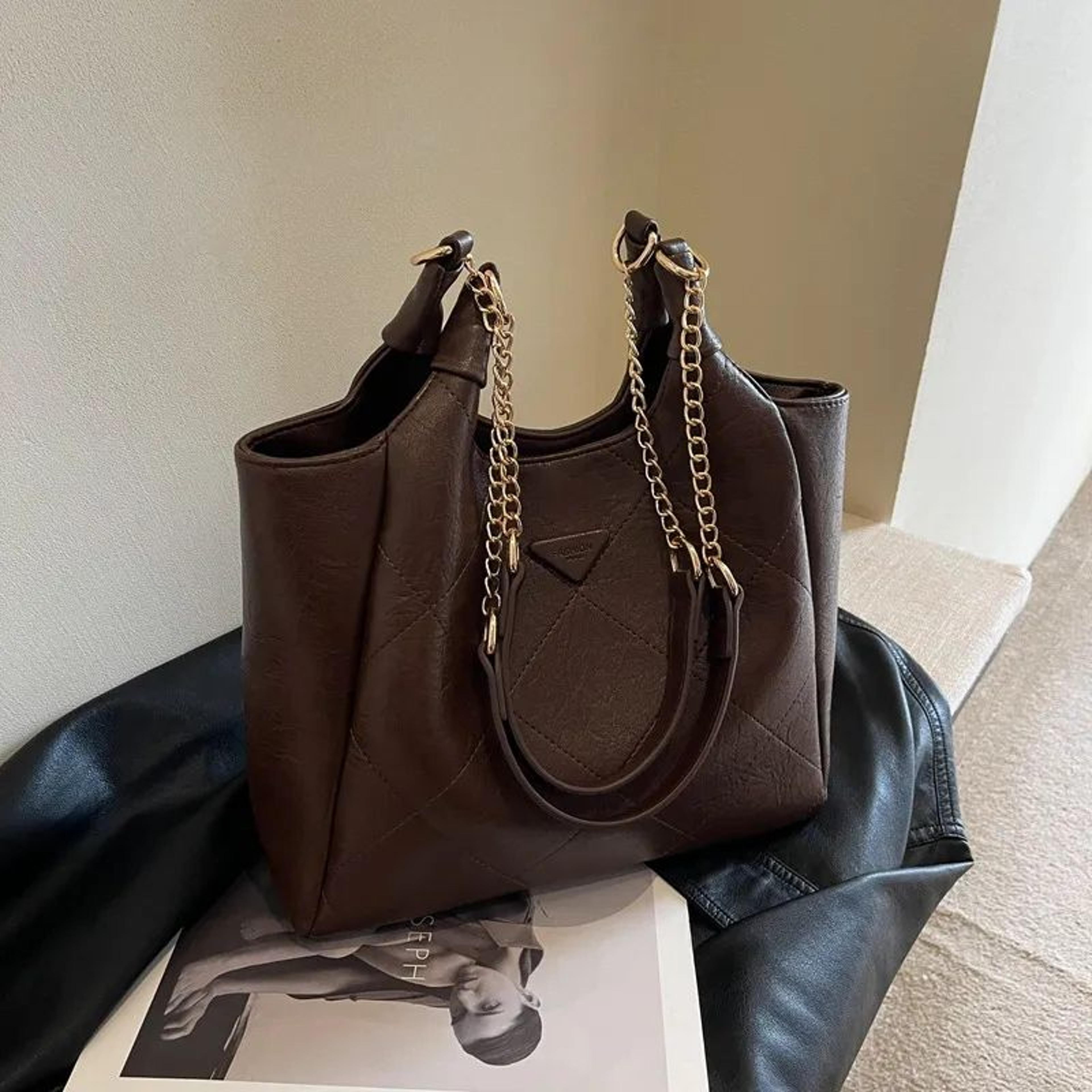 Quilted Shoulder Tote Bag With Gold Chain Handle Vintage Black Faux Leather Handbag 2