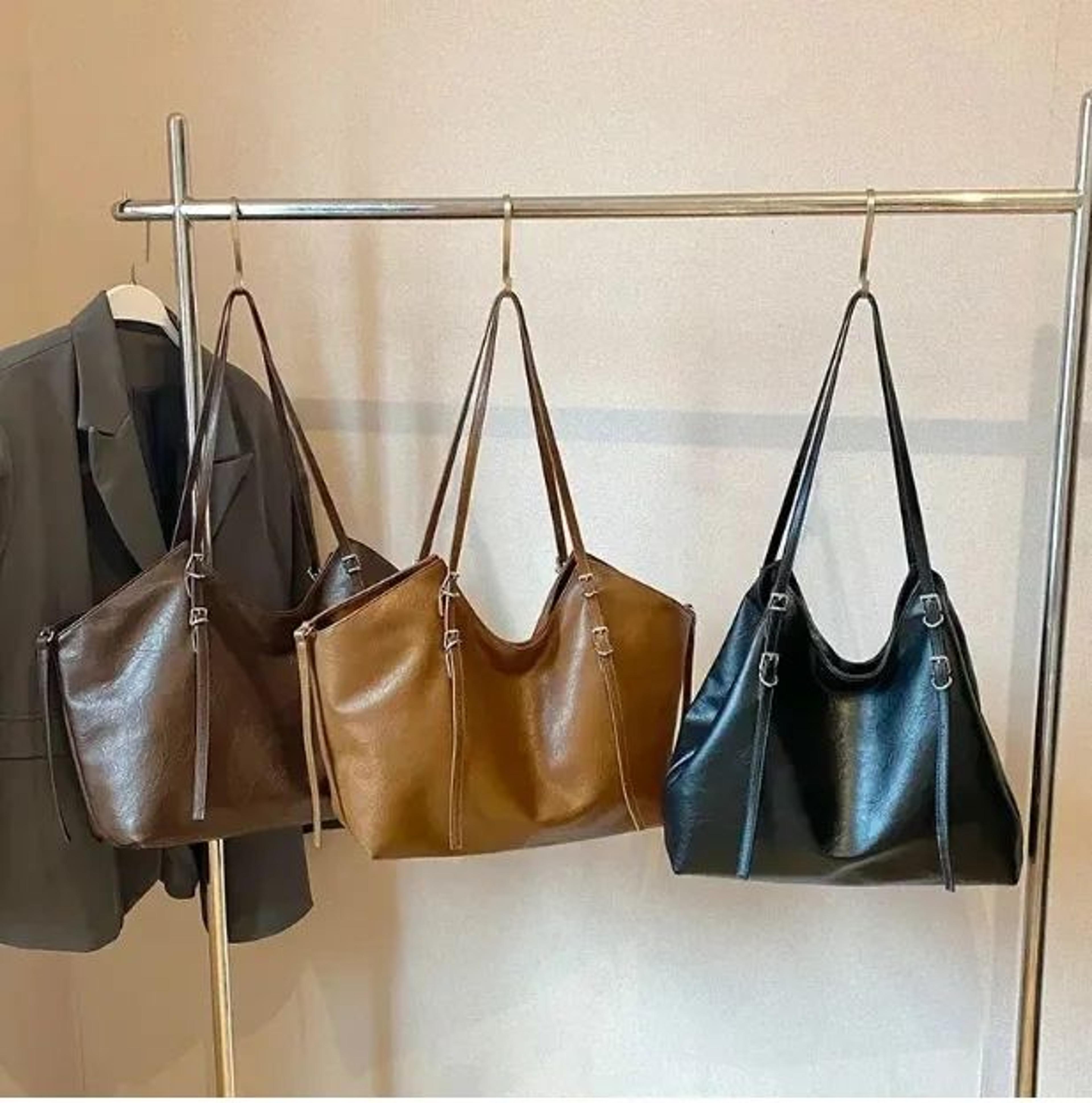 Women PU Leather Shoulder Bag With Adjustable Buckle Strap And Western Style 3