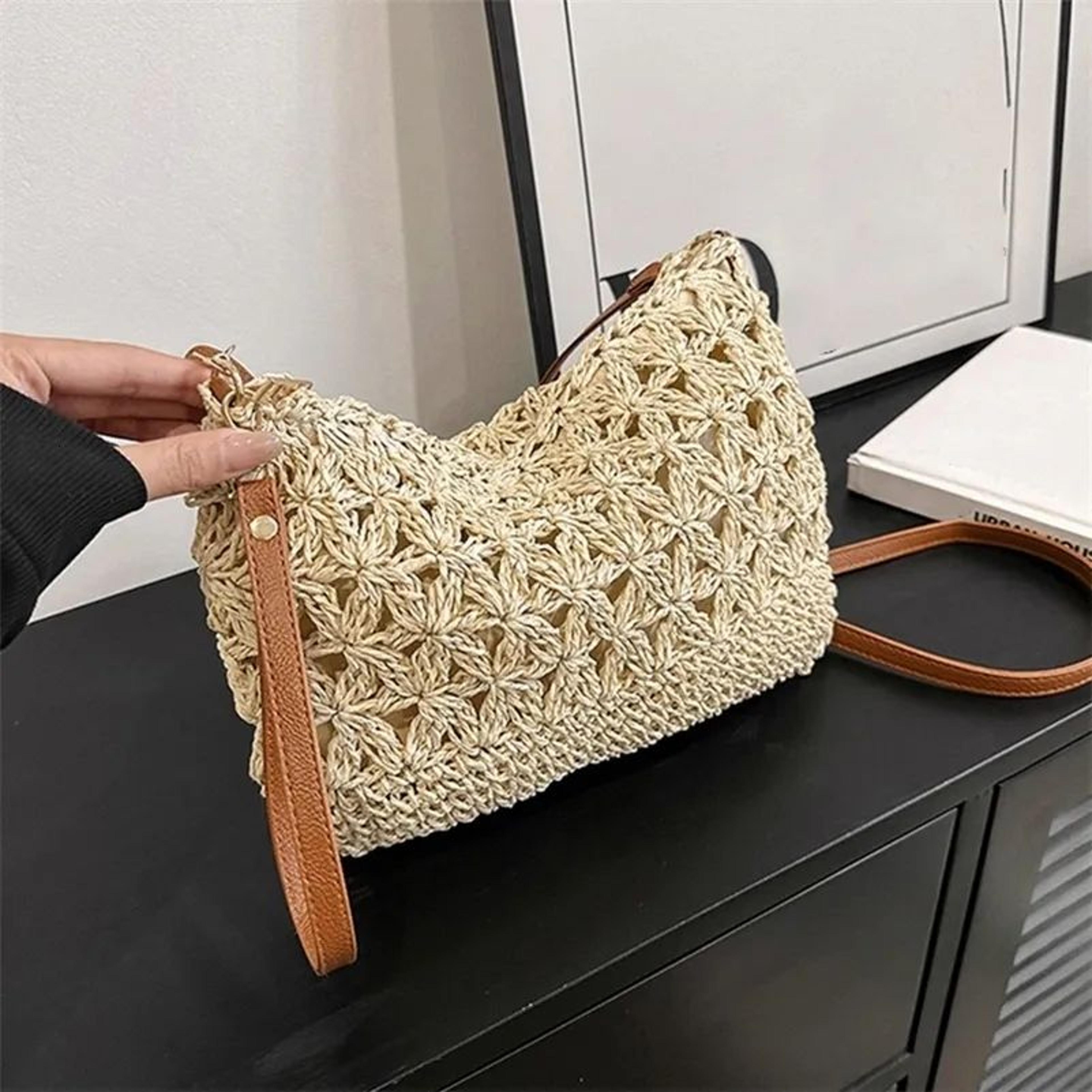 Straw Woven Shoulder Bag For Women With Detachable Strap And Zipper Closure 2