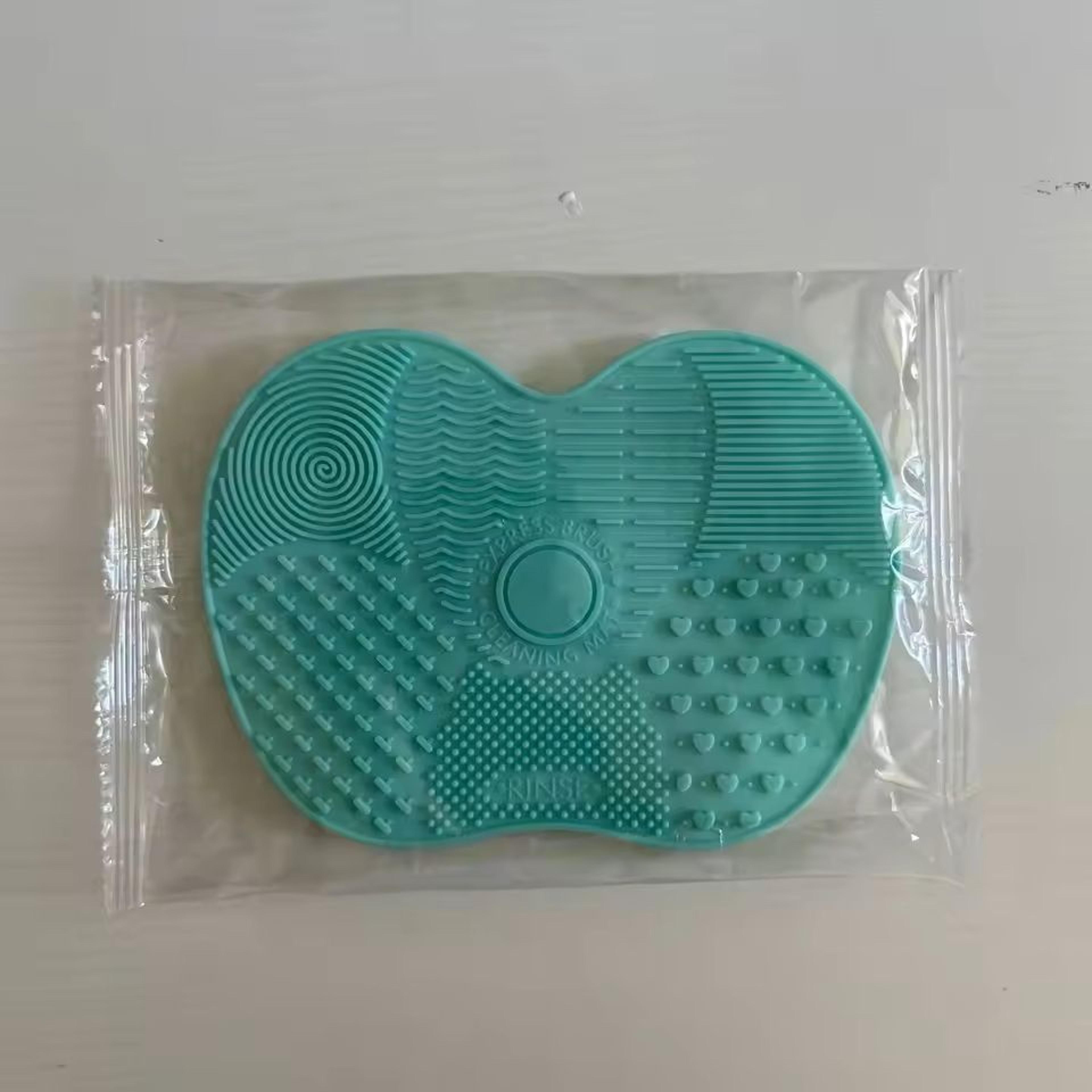 Silicone AppleShaped Makeup Brush Cleaner Pad With Suction Cup 9