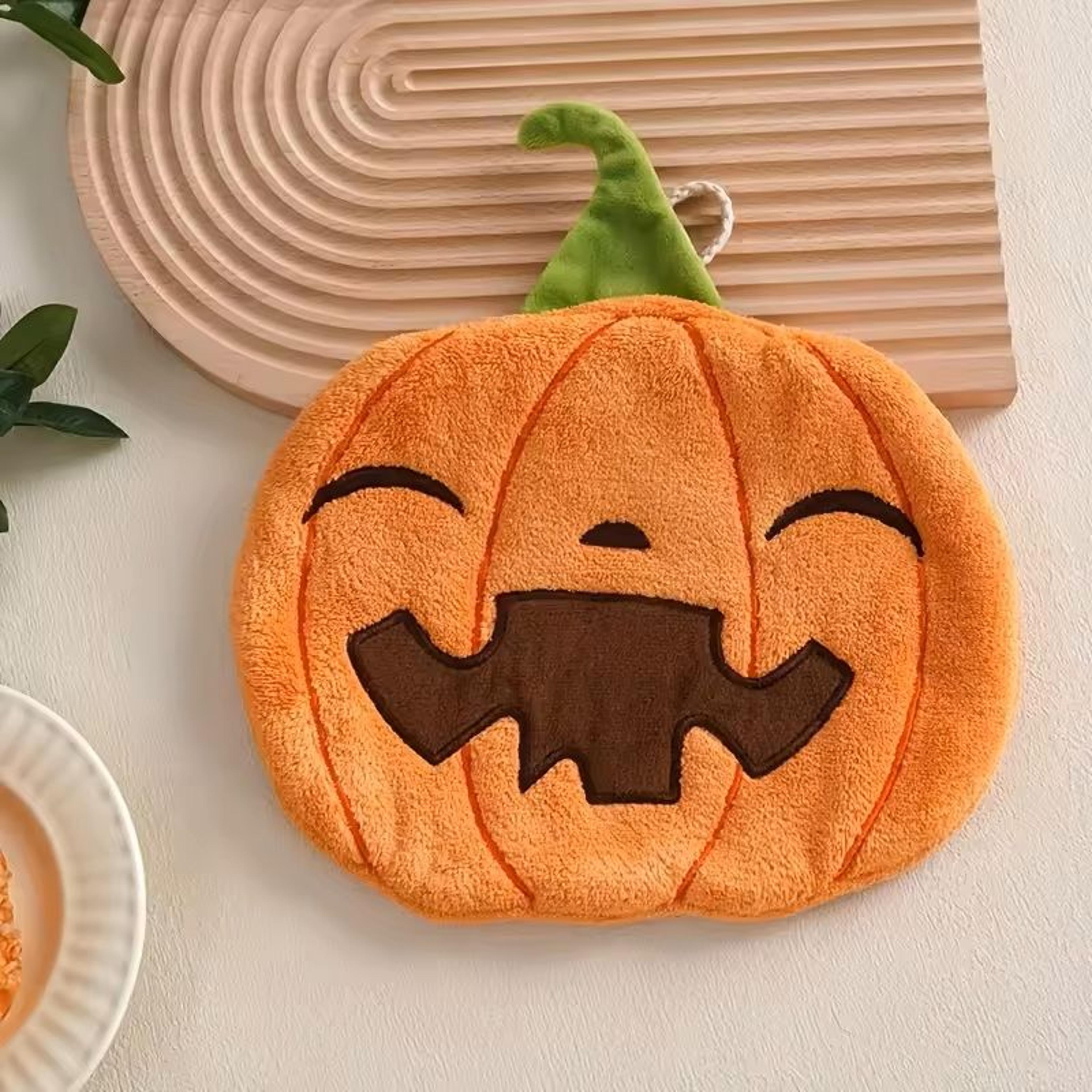 Halloween Pumpkin Coral Velvet Hanging Hand Towel Cute Holiday Wipe For Kitchen  Bathroom 1