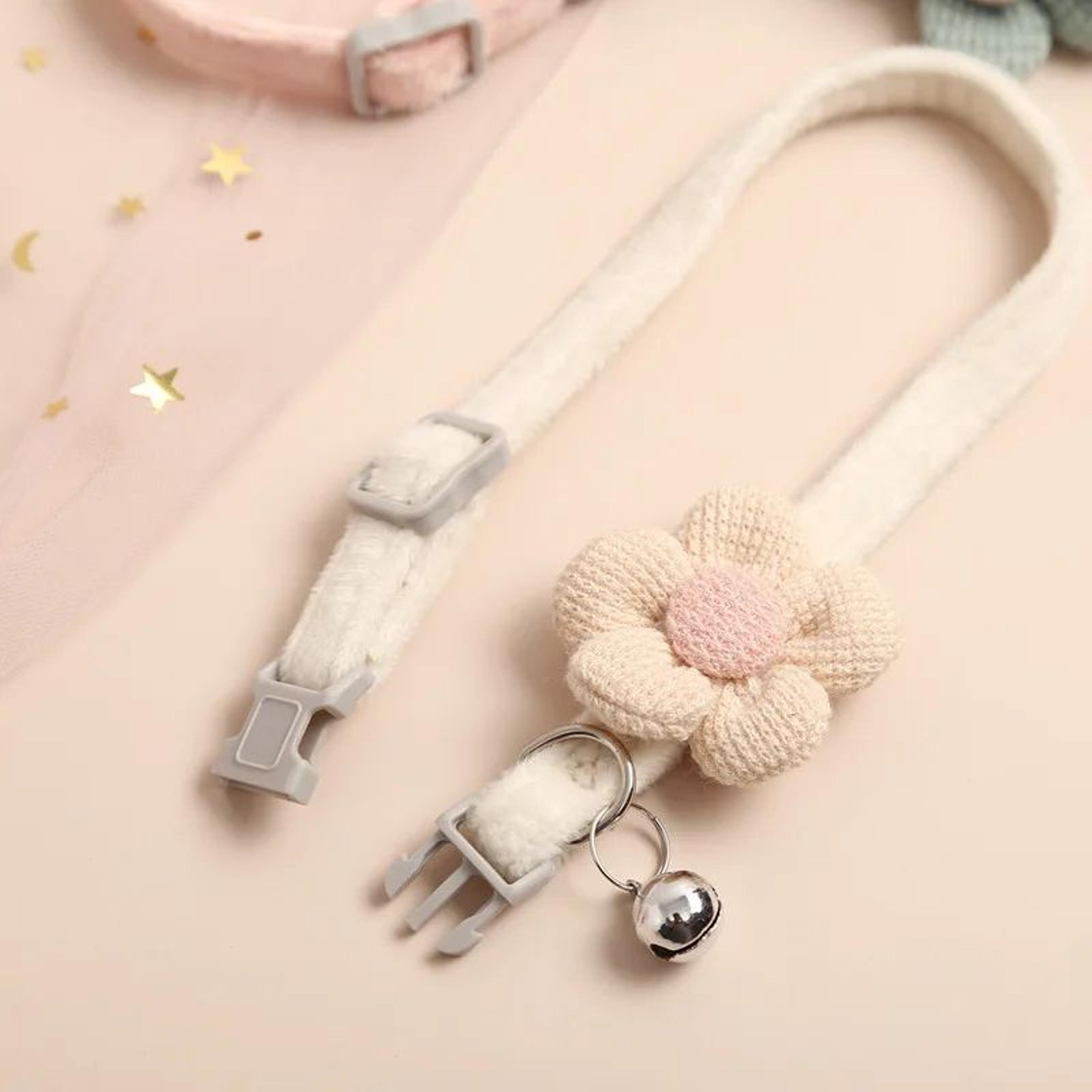 Cute Flower Cat Collar With Bell  Adjustable Buckle Kitten Collar For Small Cats  Small Dogs 3
