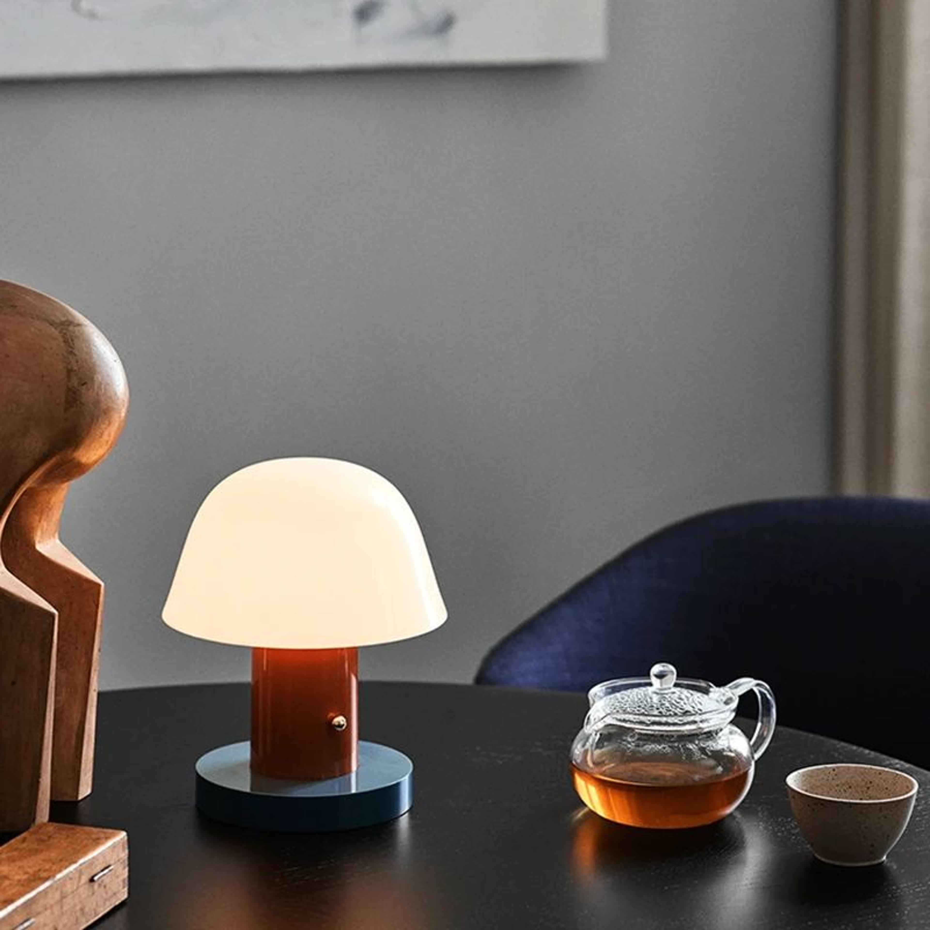USB Rechargeable Mushroom Table Lamp Warm Touch LED Night Light With Piano Finish For Bedroom Desk  1
