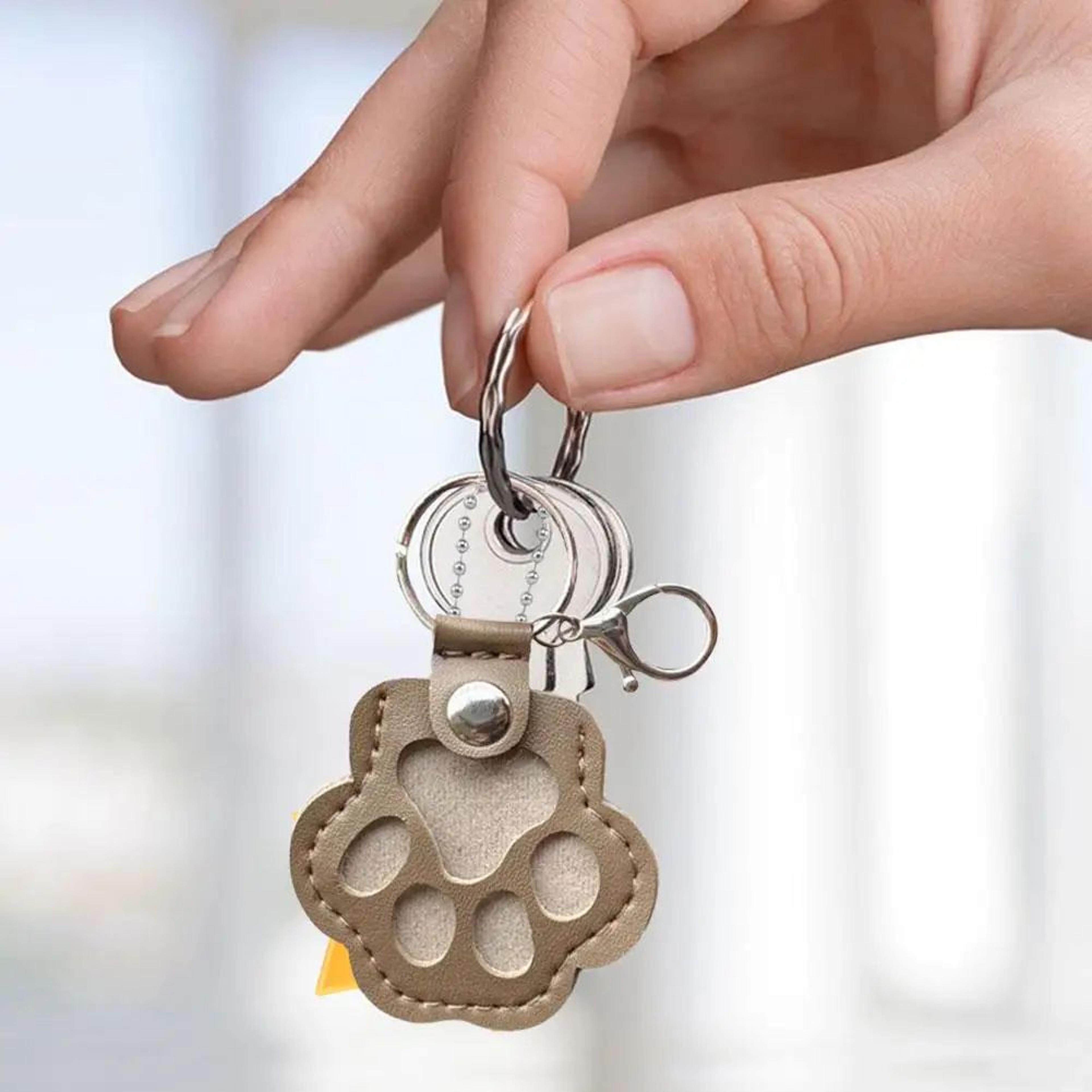 Cute Pet Hair Storage Keychain  Leather Cat Claw Souvenir Pendant For Dog Cat  Bunny Fur Keepsake M 2