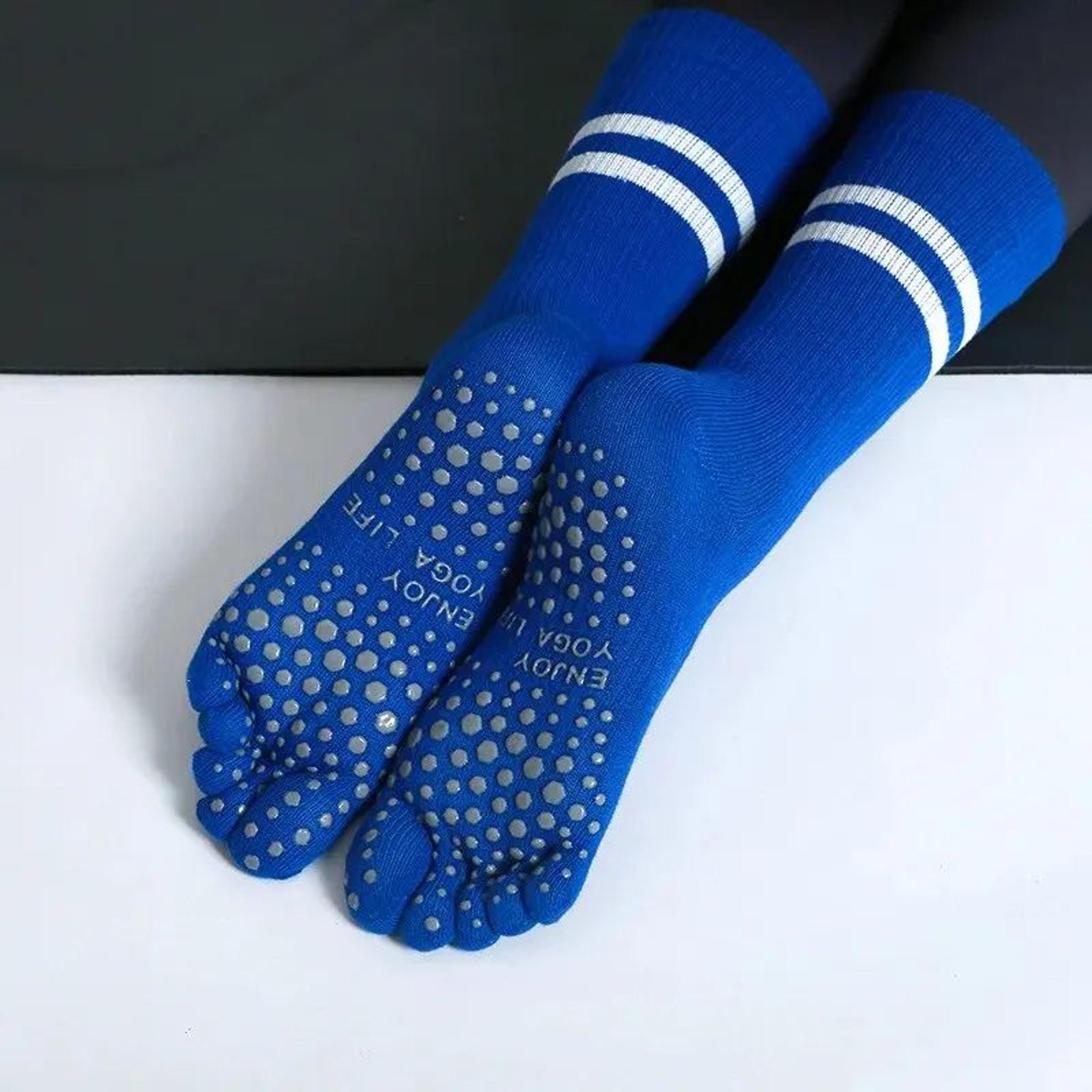 Womens Breathable FiveToe NonSlip Yoga Socks  MidCalf Cotton Pilates  Ballet Grip Floor Socks US 45 0