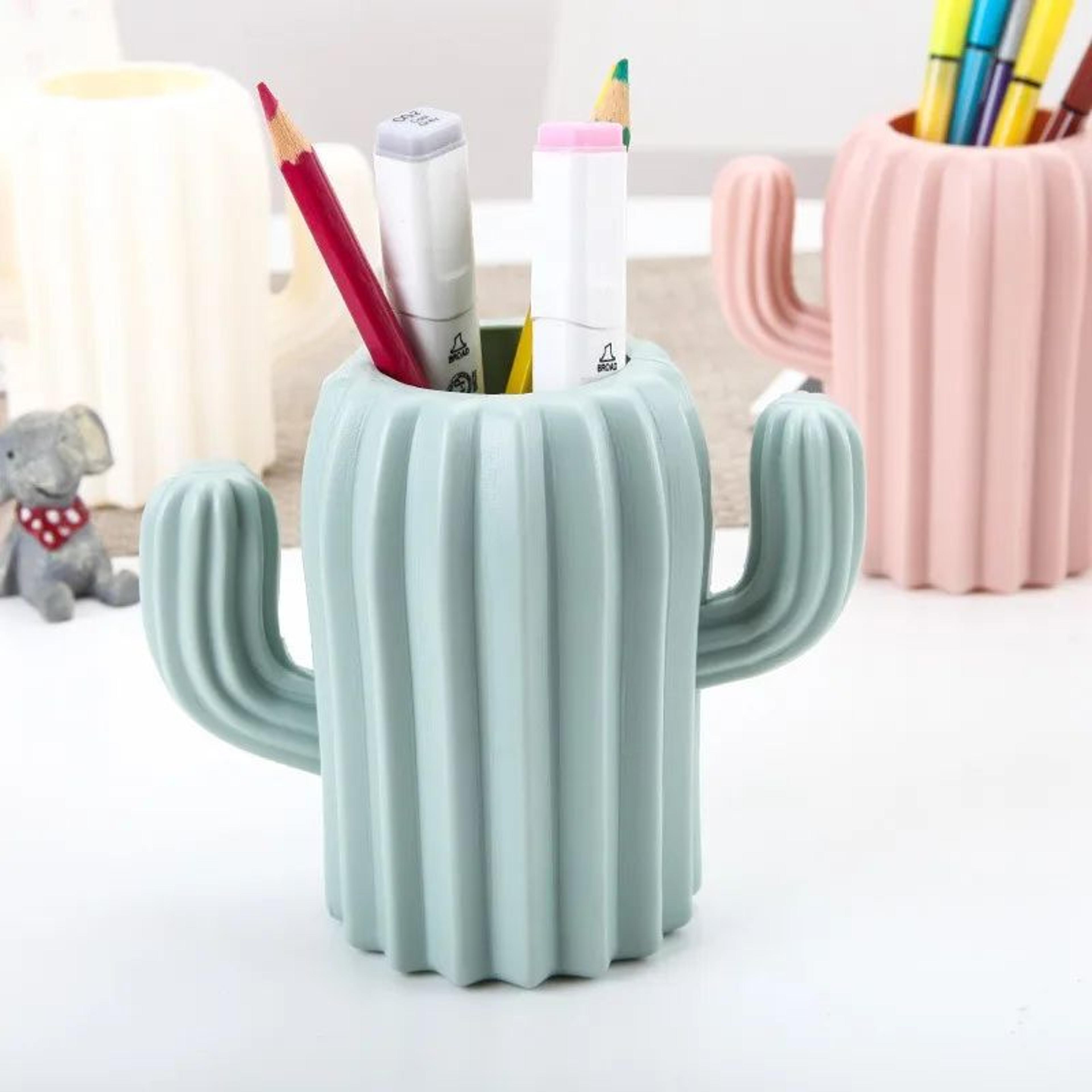 Creative Cactus Pen Holder  Multifunction Desktop Stationery  Brush Storage Box 0