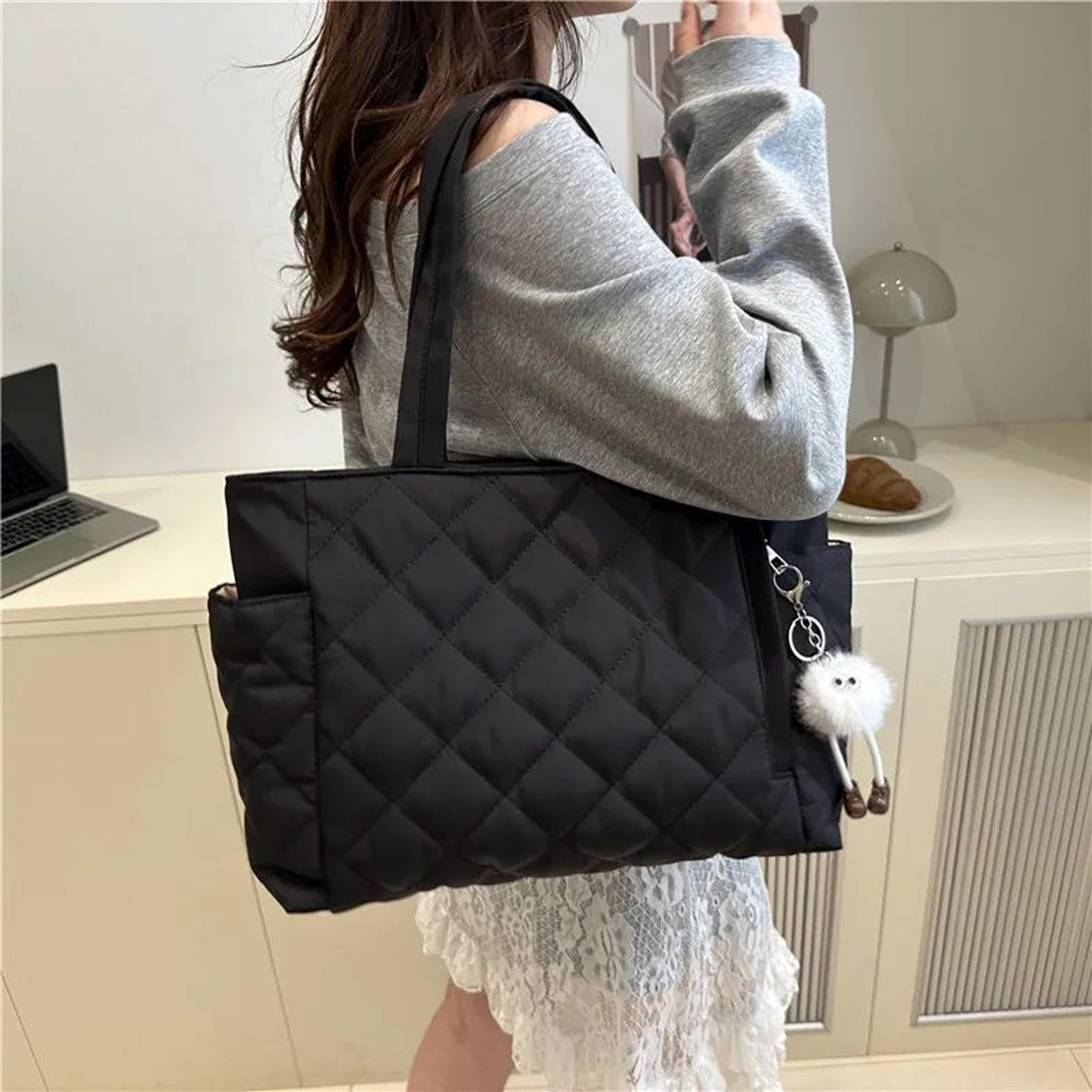Womens Large Capacity Nylon Shoulder Bag Diamond Pattern Multi Pocket Tote Handbag With Zipper 1