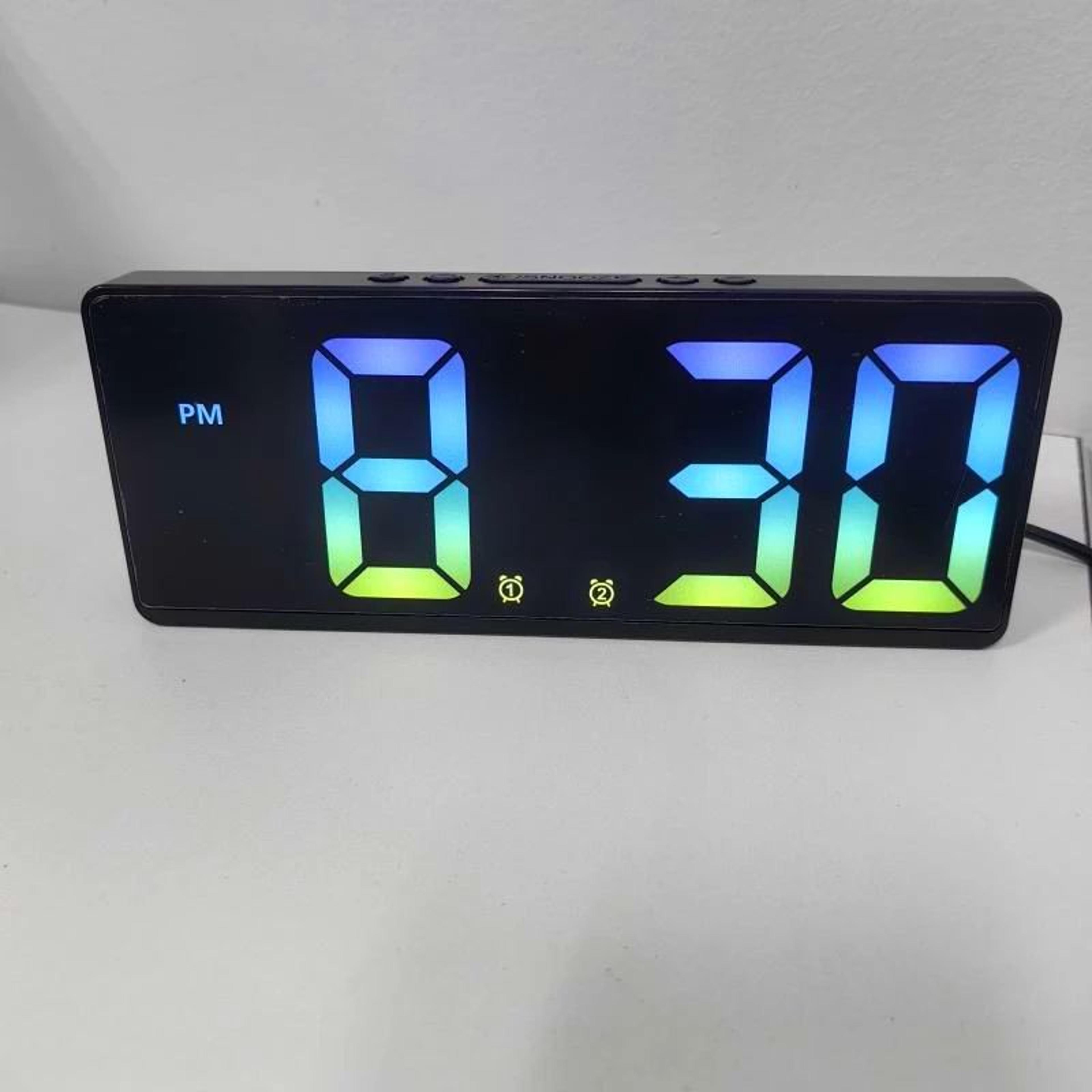 Smart Voice Control LED Digital Alarm Clock  Dual Alarm Temperature Display Night Mode Desk Clock 12