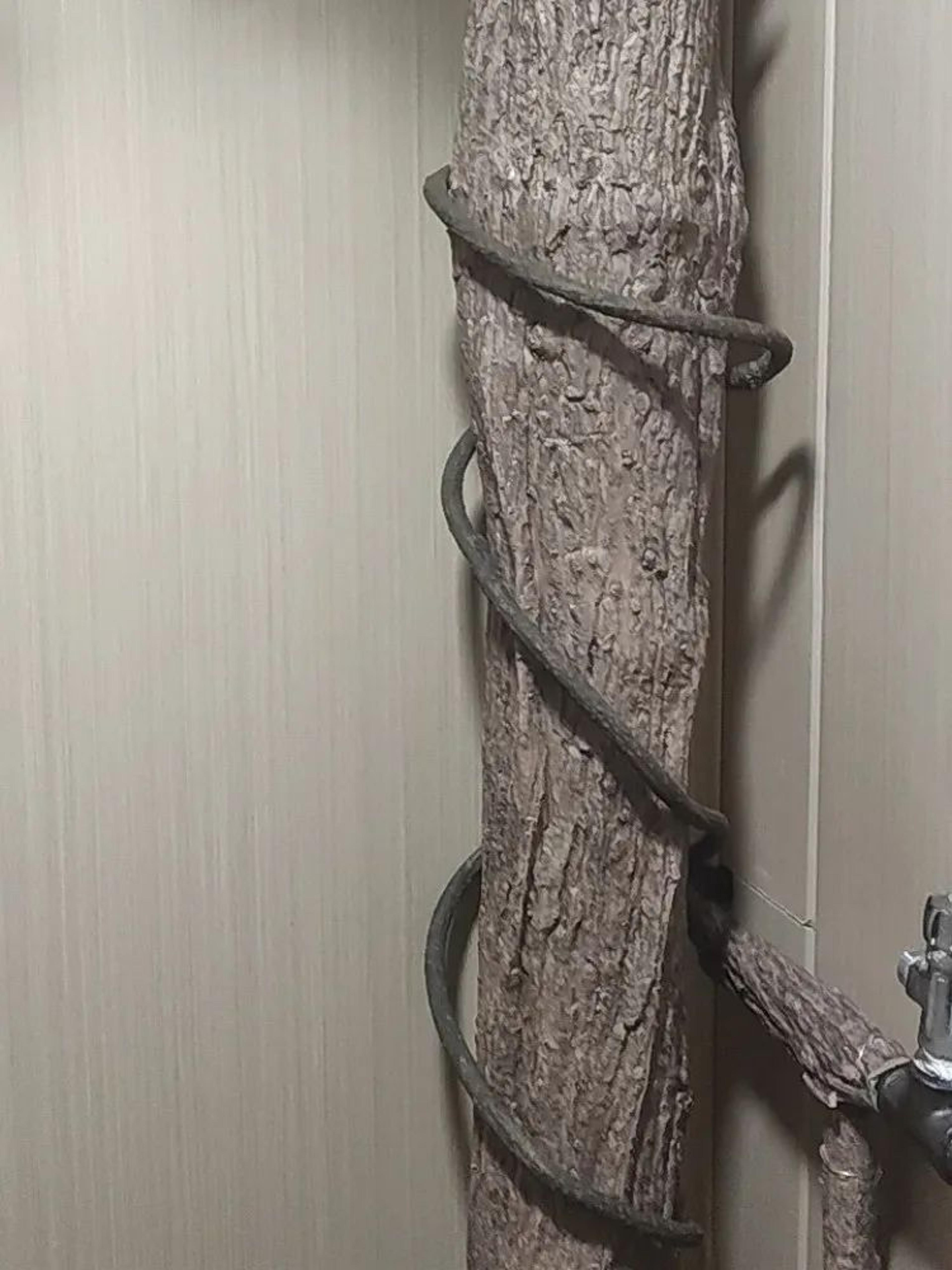 Artificial Tree Bark Column Decor  Realistic Silicone Landscaping Pillar Cover For Garden  Home 3
