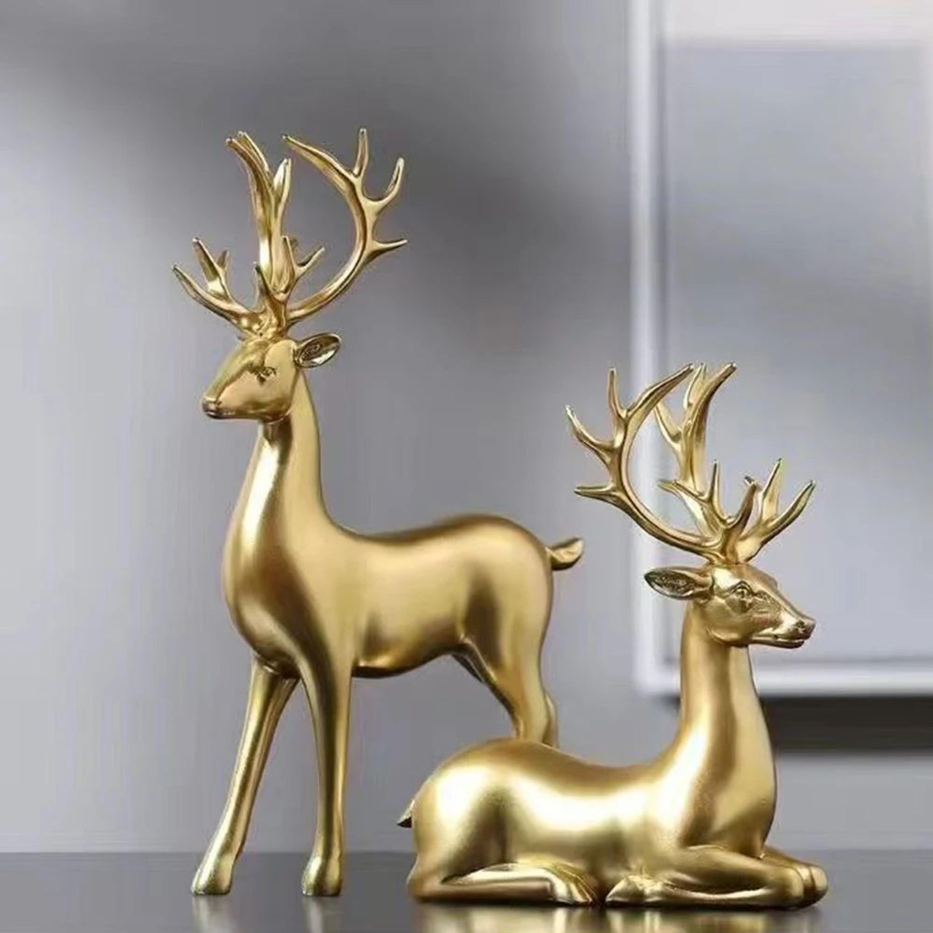 Gold Reindeer Christmas Table Decor Set  2pcs Elegant Elk Statues For Holiday Home  Office Styling 2