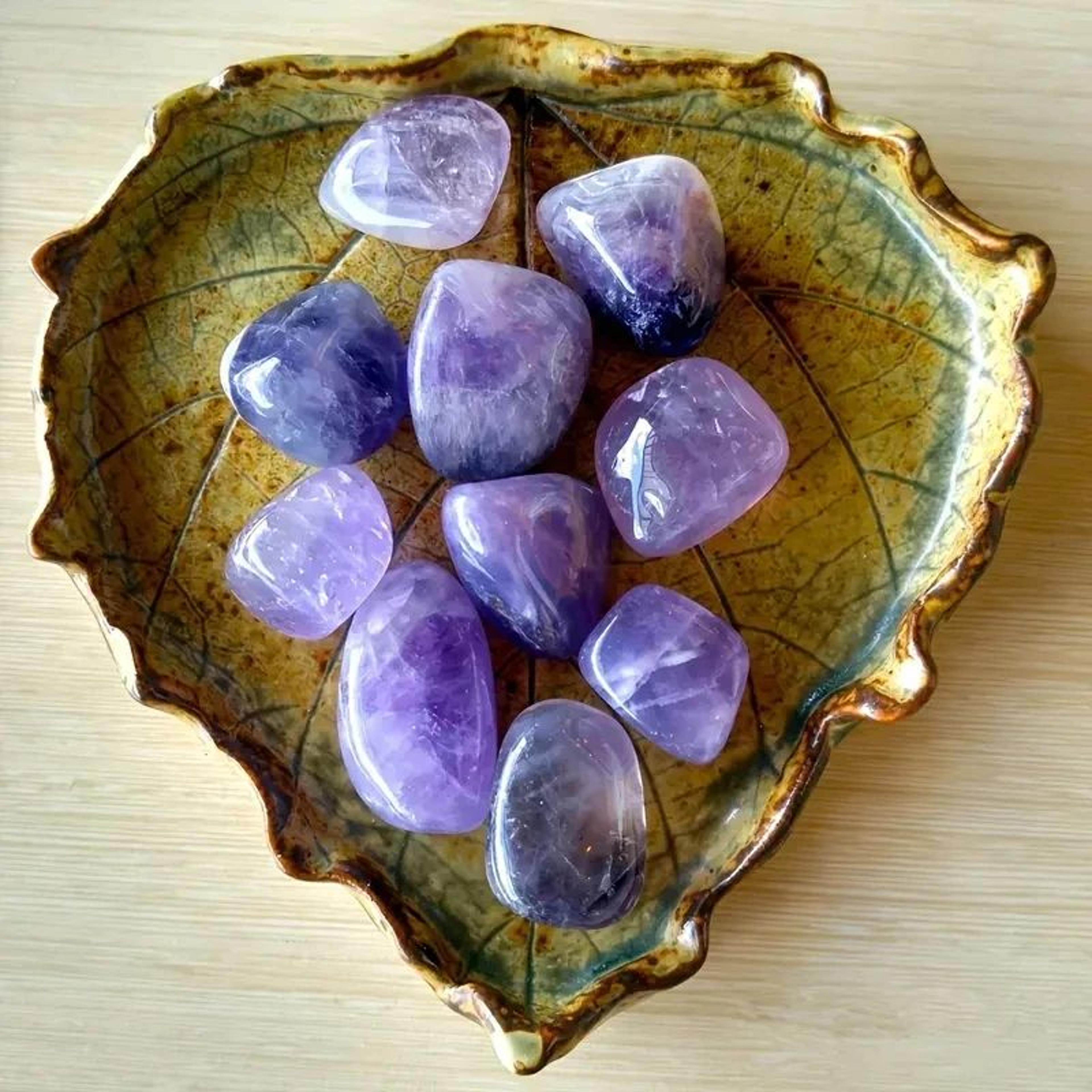 353oz Natural Amethyst Crystal Stones  Polished Healing Gemstones For Reiki Decor  Energy Balance 2