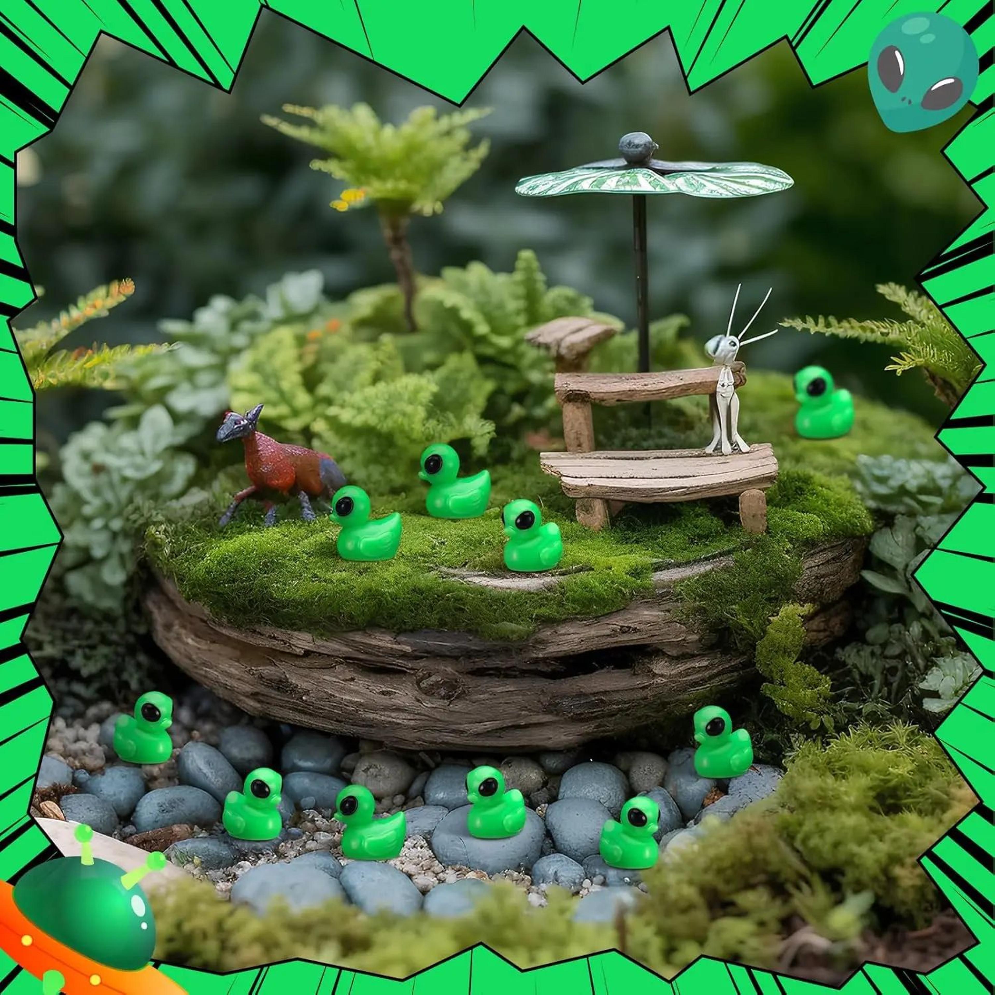Mini Green Alien Duck Figurines  50pcs Cute SciFi Resin Ducks For Halloween Decor  Party Favors 2