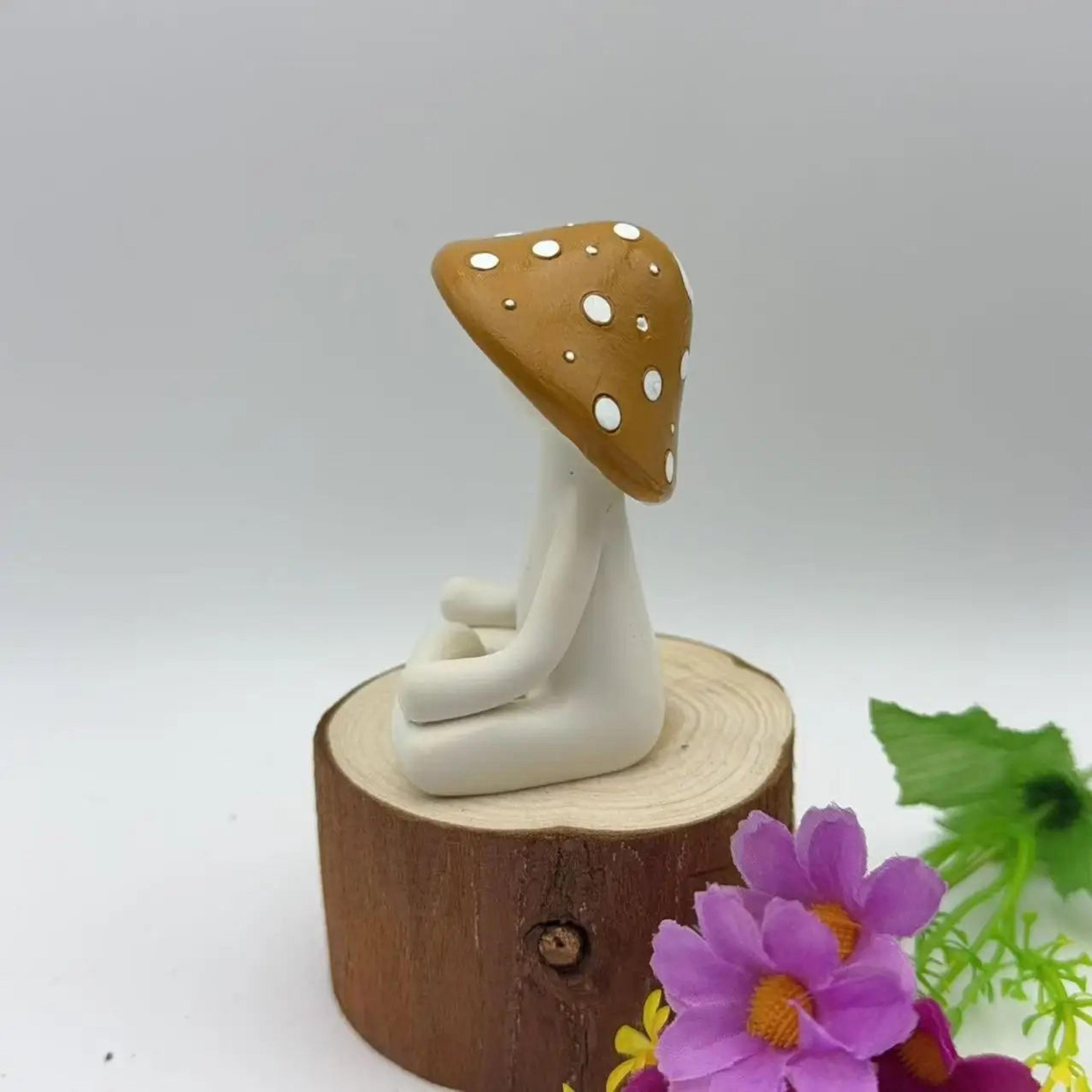 Meditation Mushroom Resin Figurine  Cute Yoga Desktop Ornament For Home  Garden Decor 4