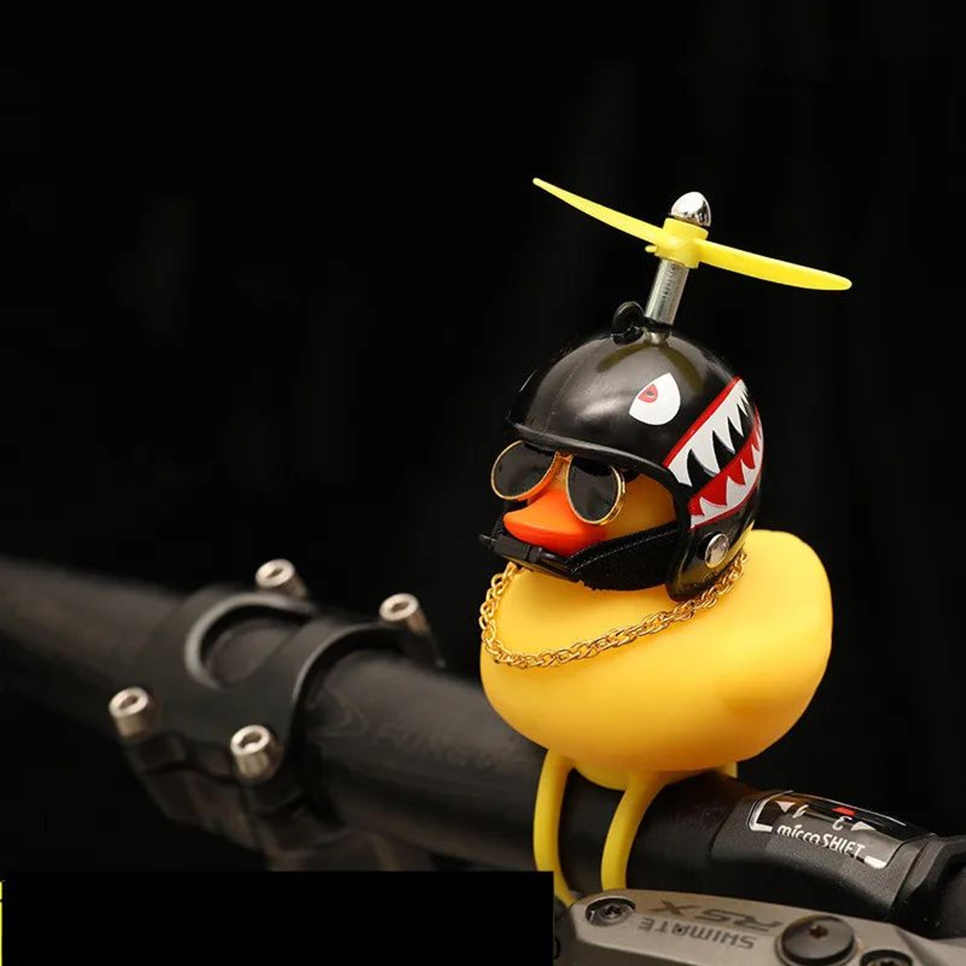 squeaky duck bike horn with shark helmet & propeller – cute rubber duck bicycle handlebar decoration