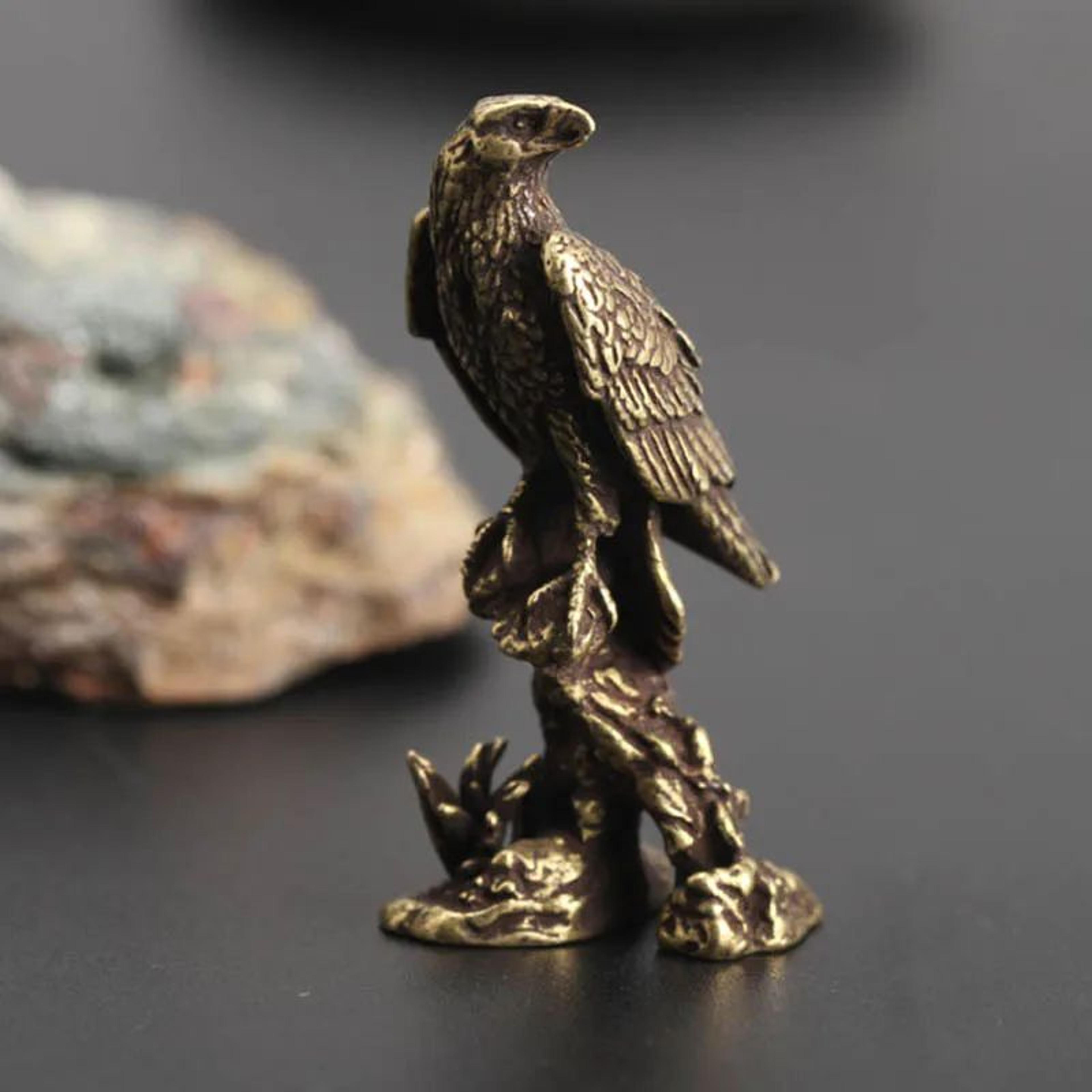 Handmade Vintage Copper Eagle Bird Figurine  Mini Animal Sculpture For Home Office Desk Decor Colle 2