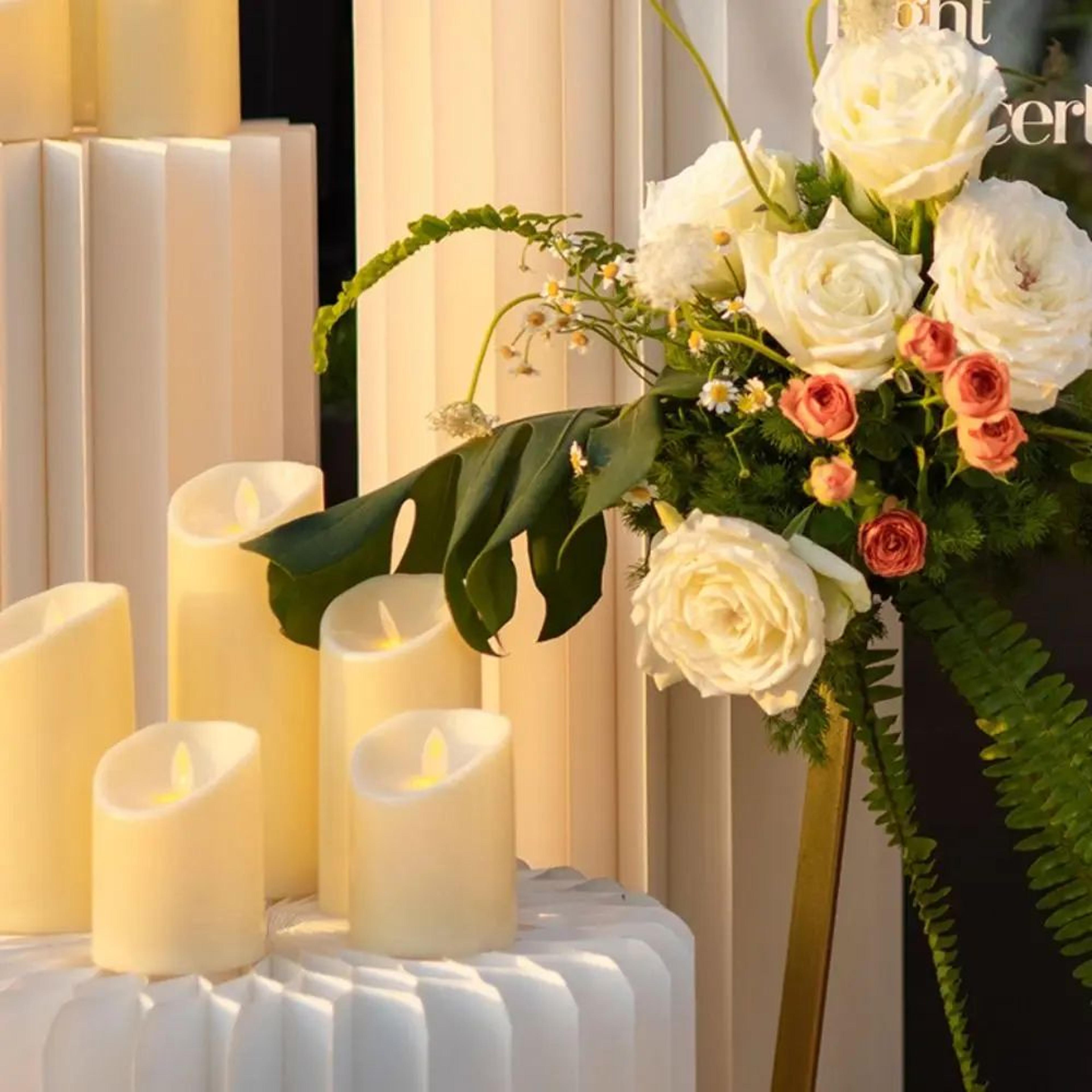 Creative LED Electronic Candle Swinging Light  Flameless Warm Yellow Battery Operated Decorative LE 3