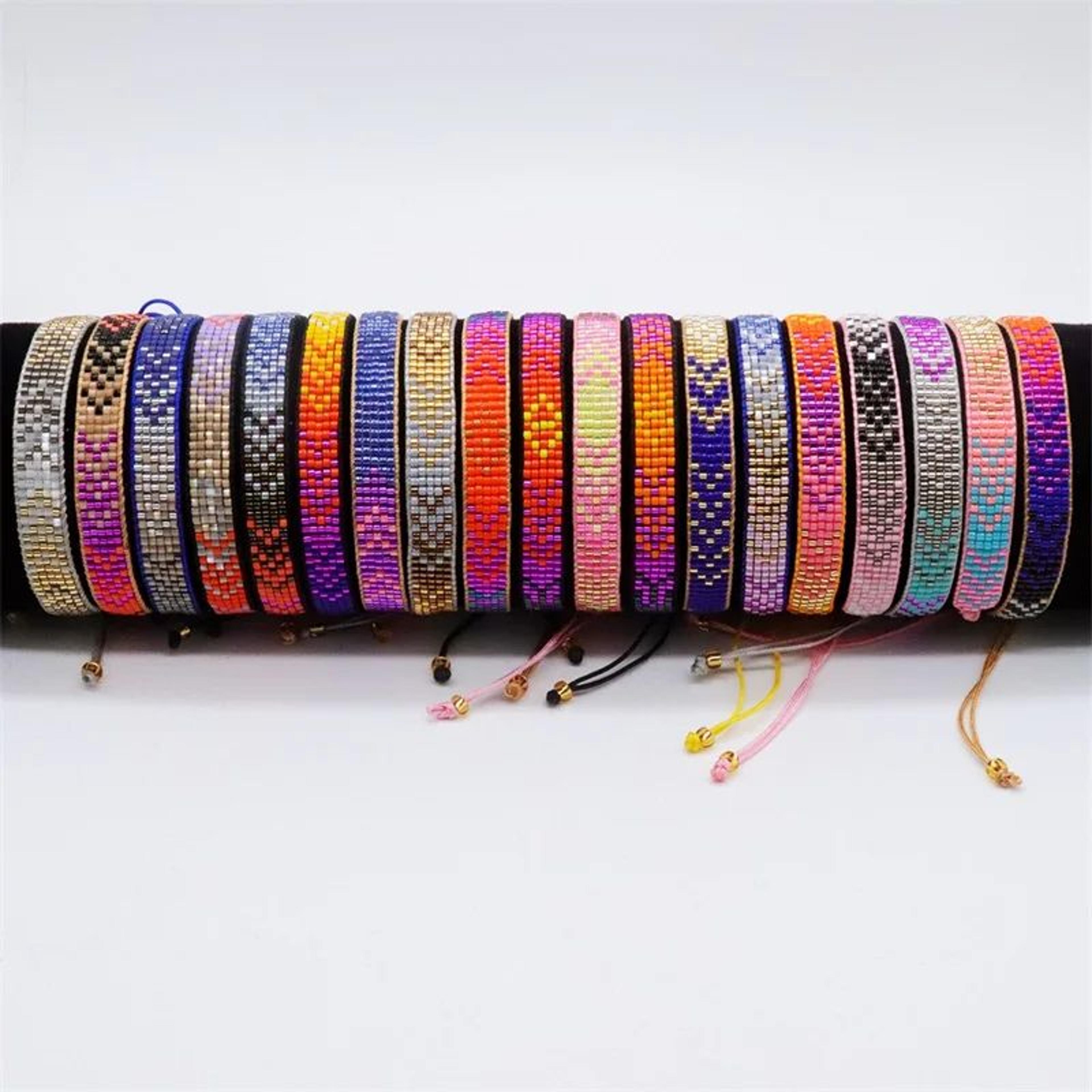 Handmade Miyuki Seed Bead Arrow Pattern Bracelet  Woven Boho Beaded Strand Bracelet For Women 2