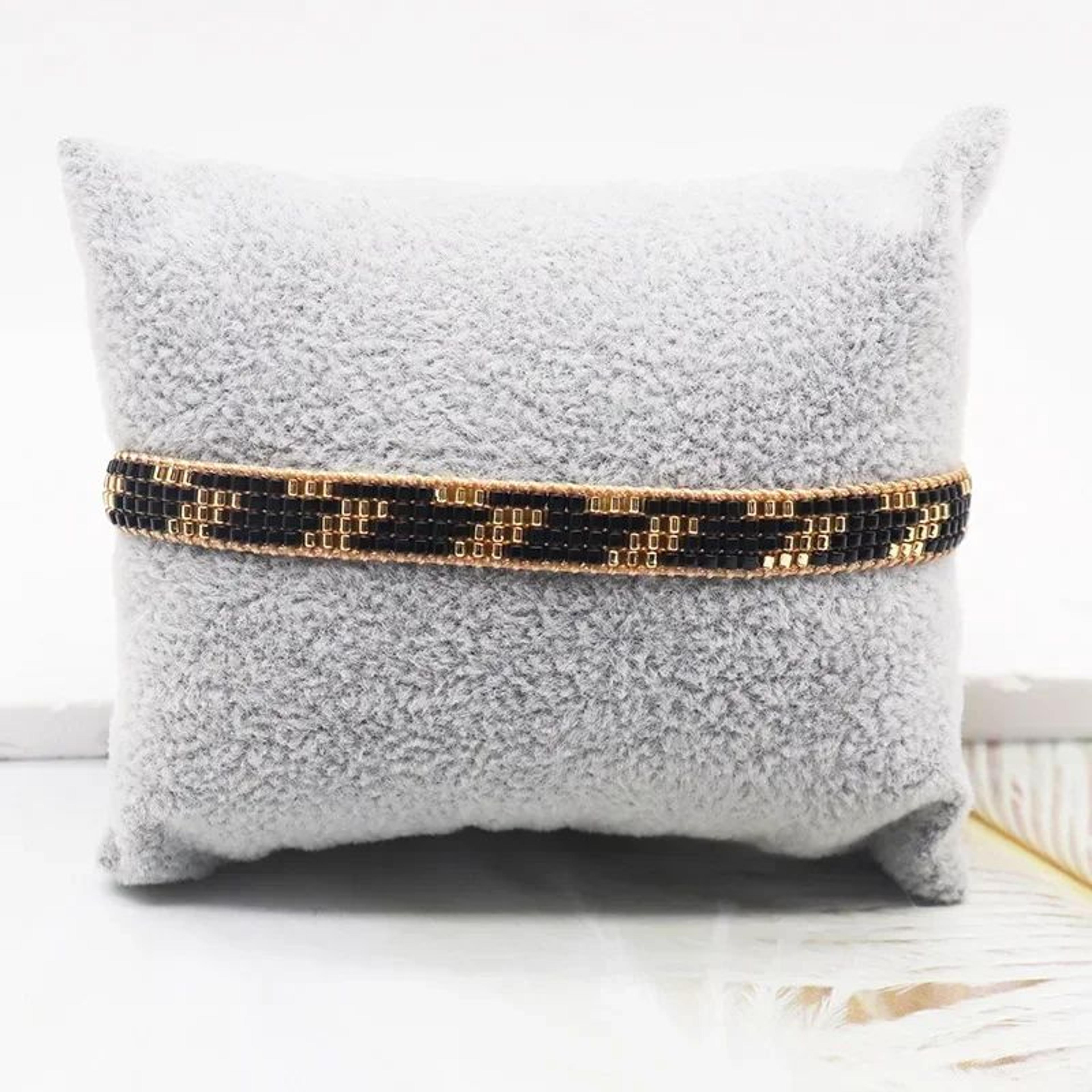 Boho Rice Bead Arrow Bracelet Set  Adjustable Handwoven Geometric Beaded Bracelets For Women 8