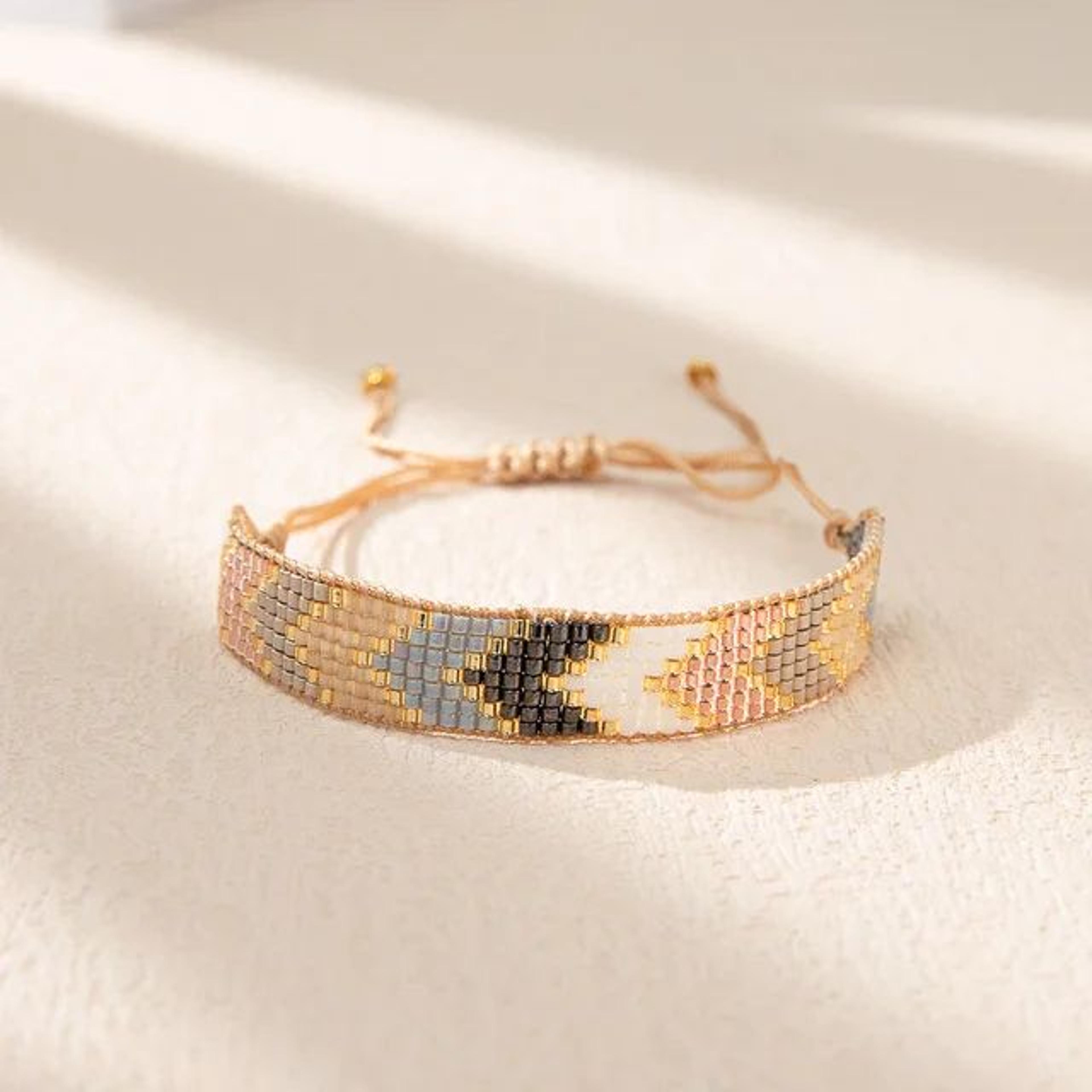 Rice Ball Beaded Bracelet  Handwoven Adjustable Boho Acrylic Bracelet For Women  Men 5