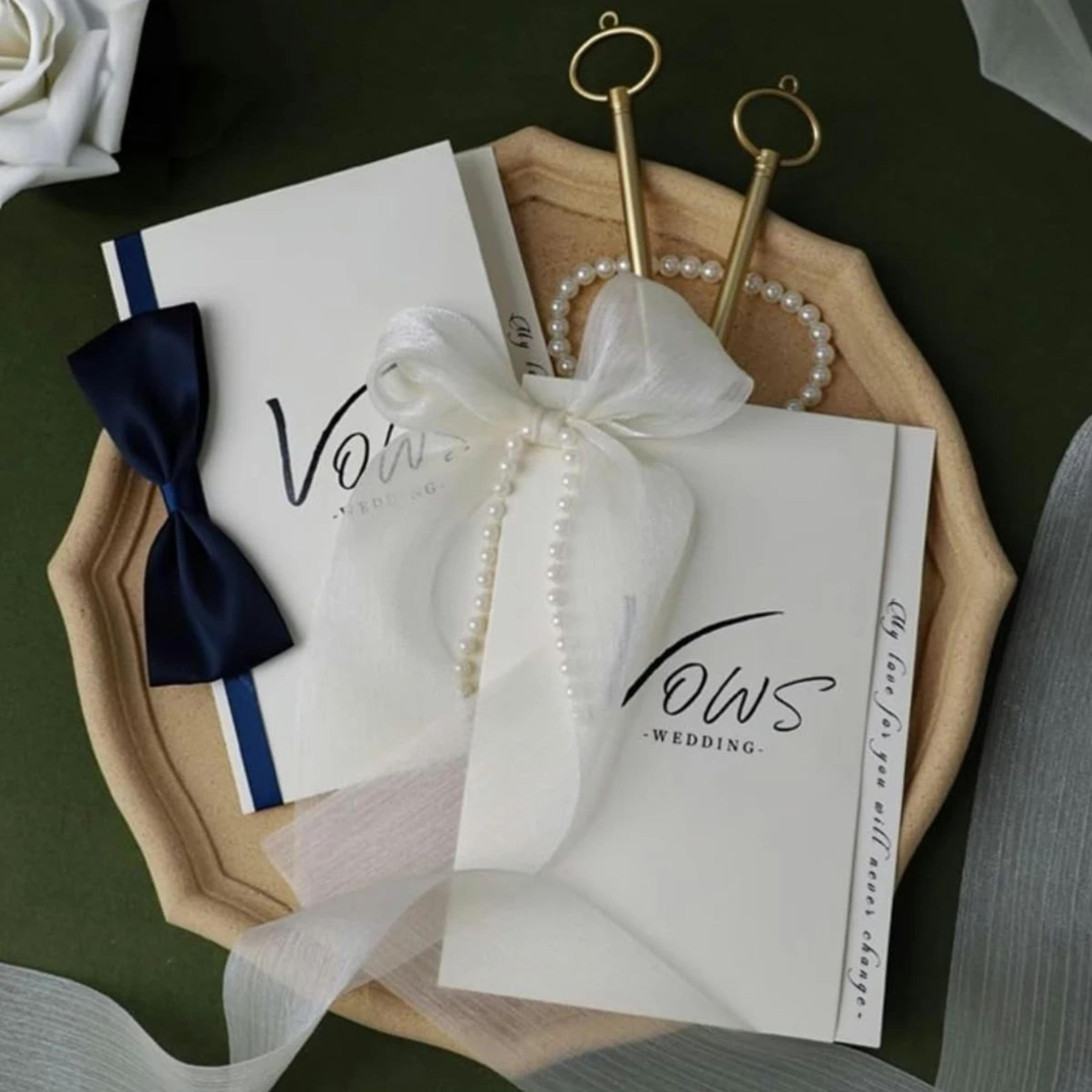 Minimalist Wedding Vow Book Set  Green  White Keepsake Vow Books For Bride  Groom With Lined Vows   2